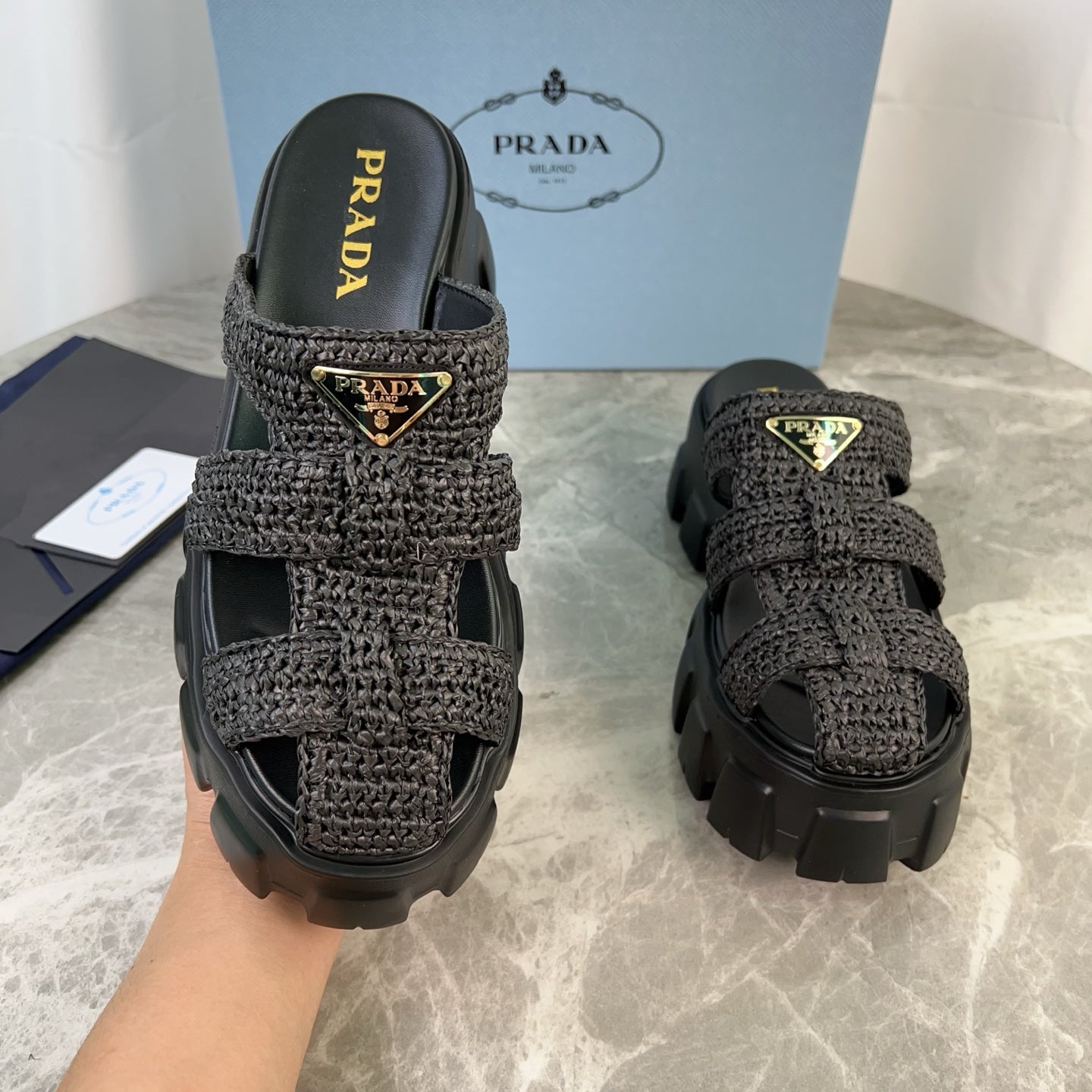 PRADA 25S MONOLITH RUBBER MULES IN BLACK RAFFIA AND LAMBSKIN - 35
