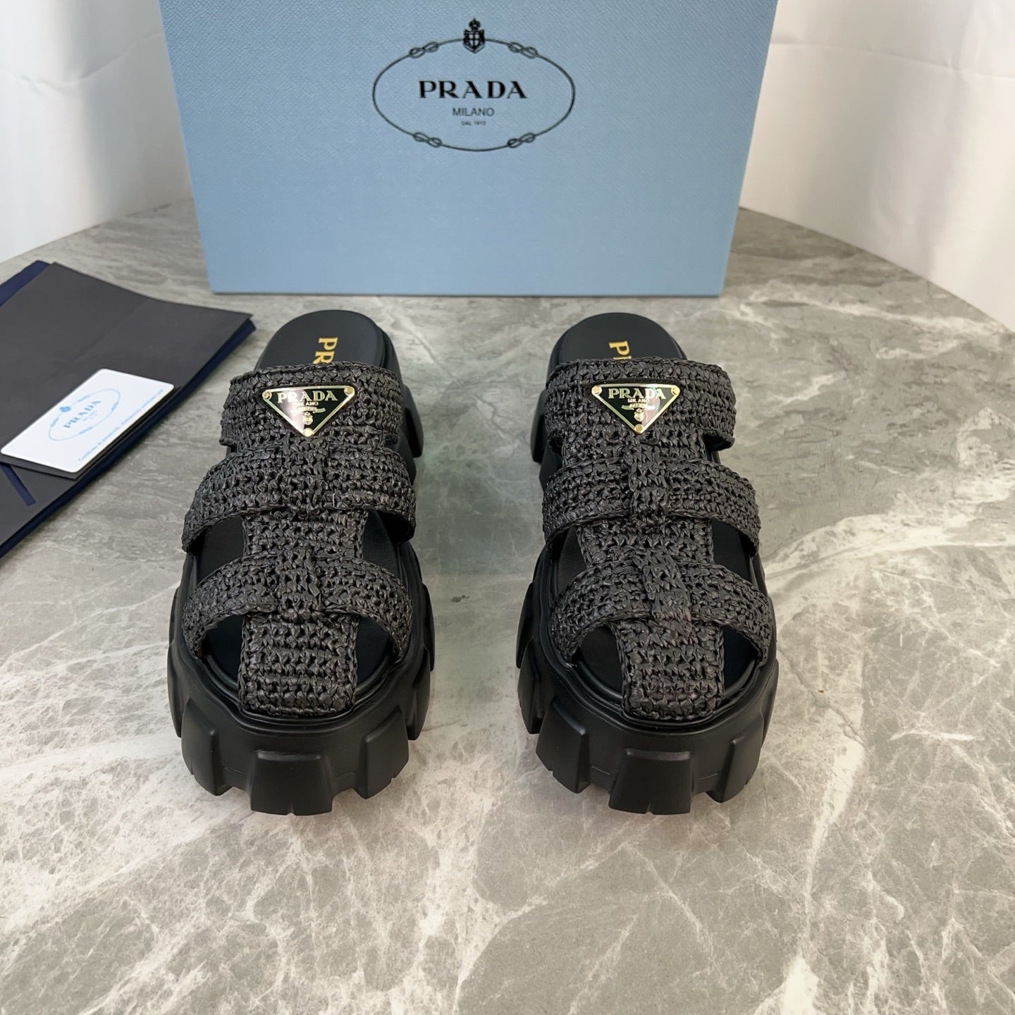 PRADA 25S MONOLITH RUBBER MULES IN BLACK RAFFIA AND LAMBSKIN - 35