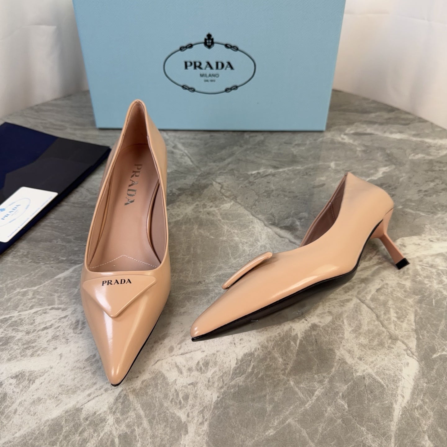 PRADA 25S POINTED-TOE HIGH HEELS 55 MM IN WARM BEIGE LAMBSKIN - 34