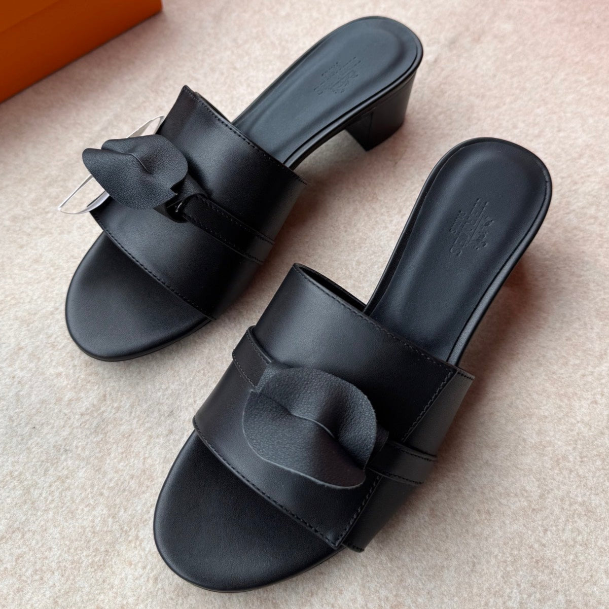 HIGH MULES IN BLACK CALFSKIN - 34