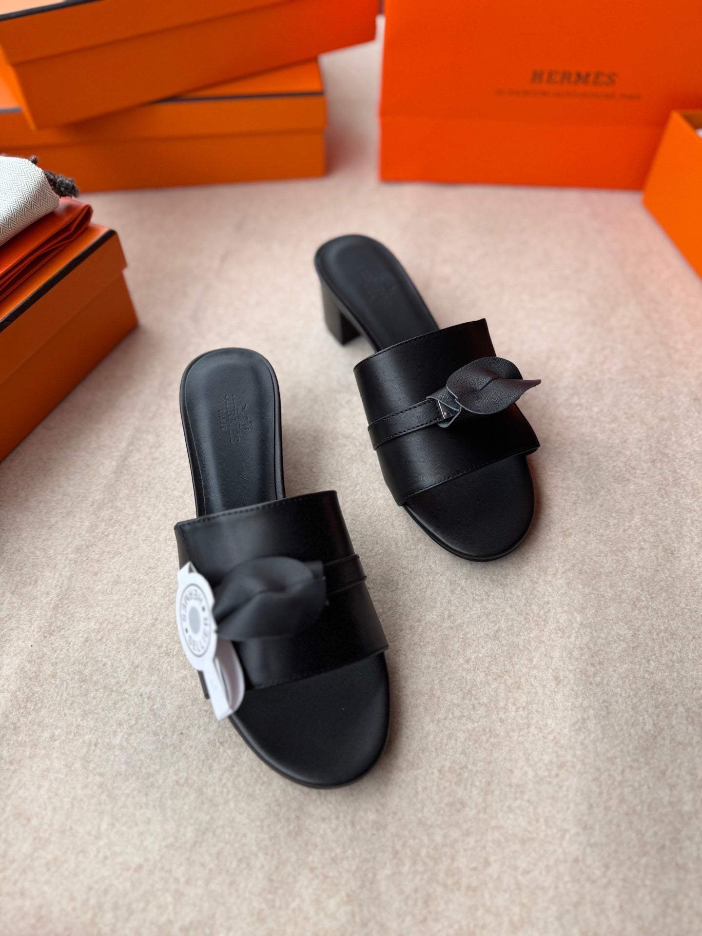 HIGH MULES IN BLACK CALFSKIN - 34