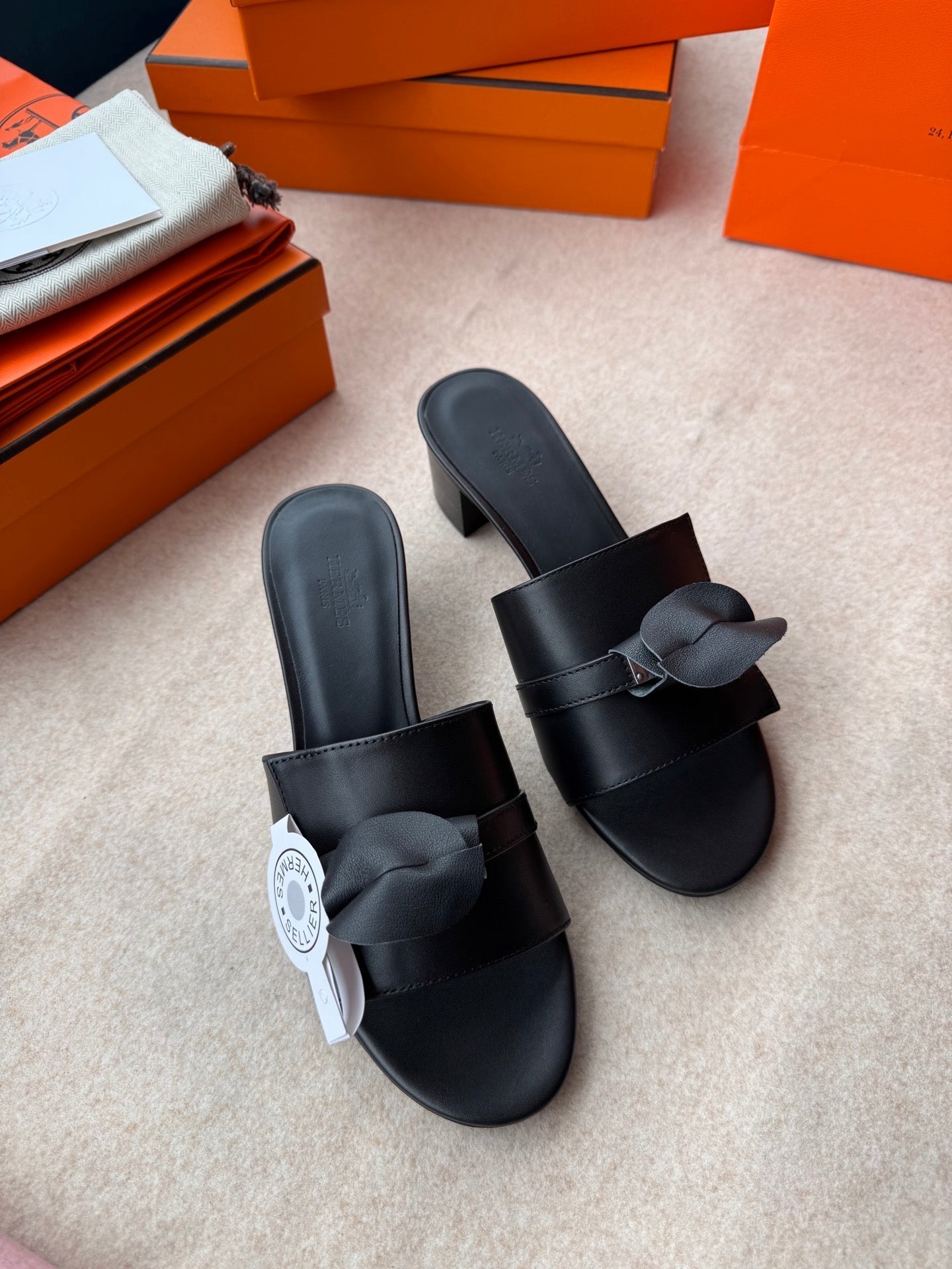 HIGH MULES IN BLACK CALFSKIN - 34