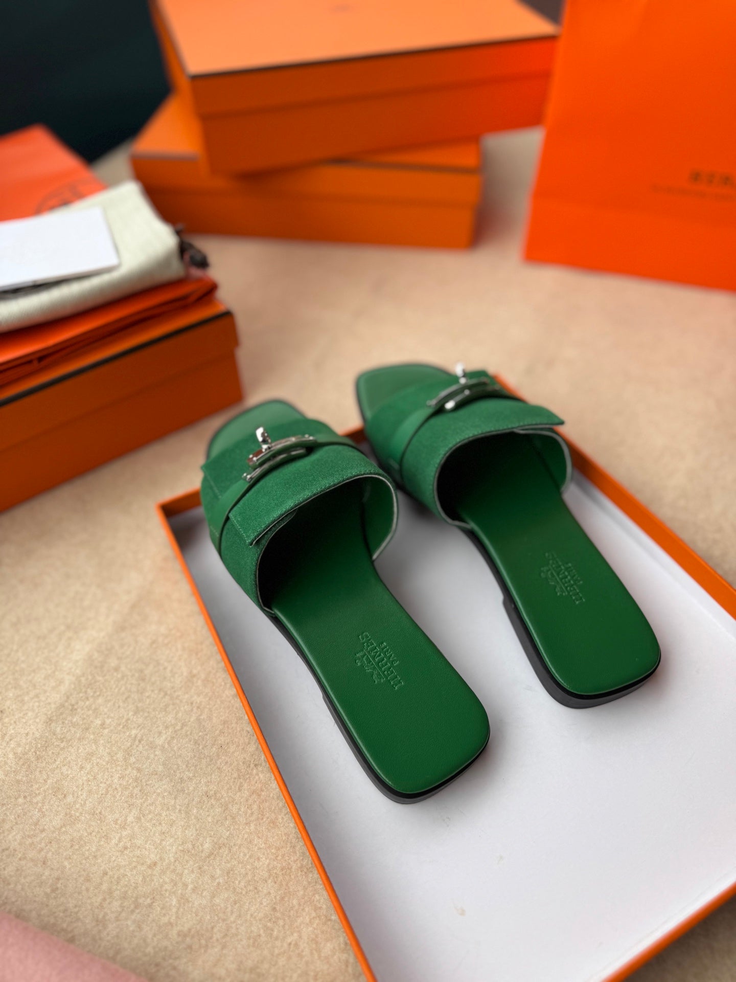 0RAN SANDALS IN EMERALD GREEN CALFSKIN - 34