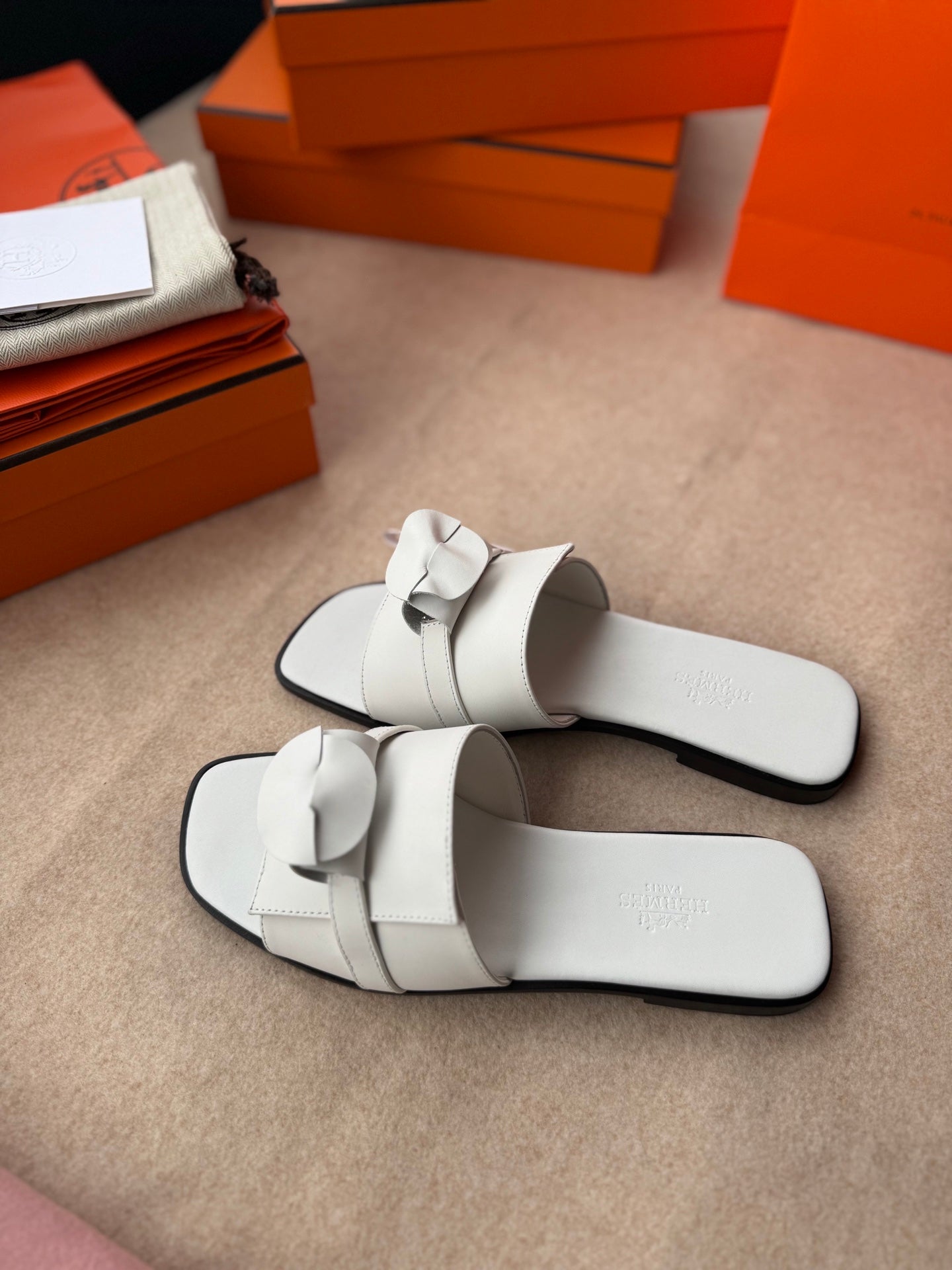 0RAN SANDALS IN WHITE CALFSKIN - 34