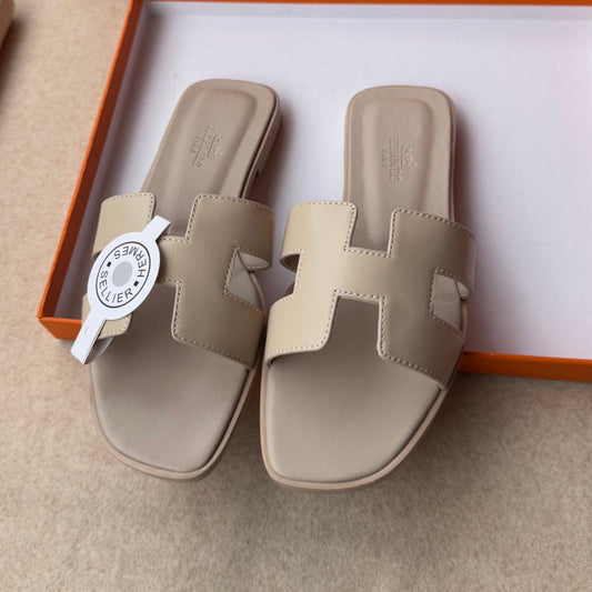 0RAN SANDALS IN KHAKI BROWN CALFSKIN - 34