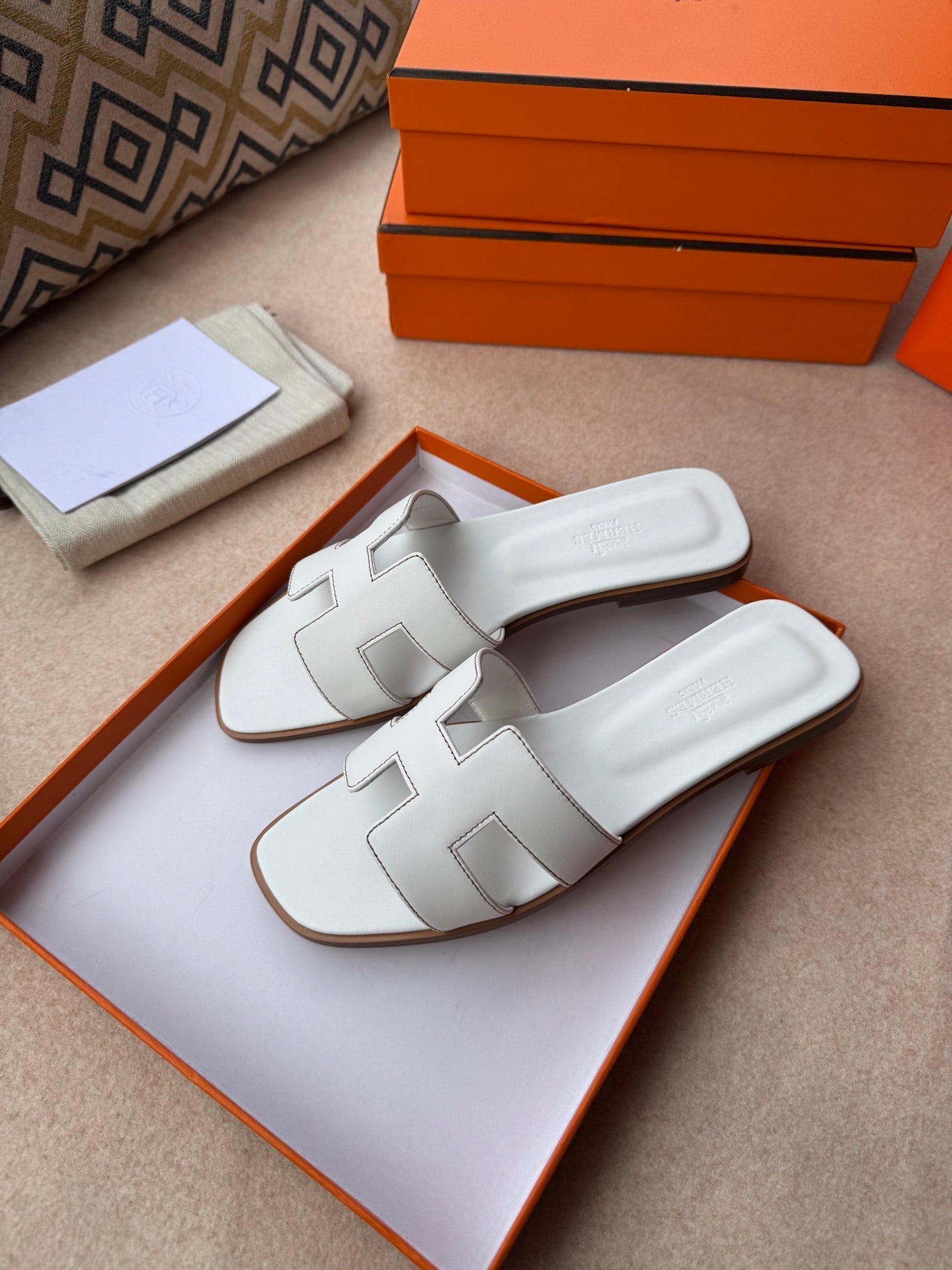 0RAN SANDALS IN WHITE CALFSKIN - 34
