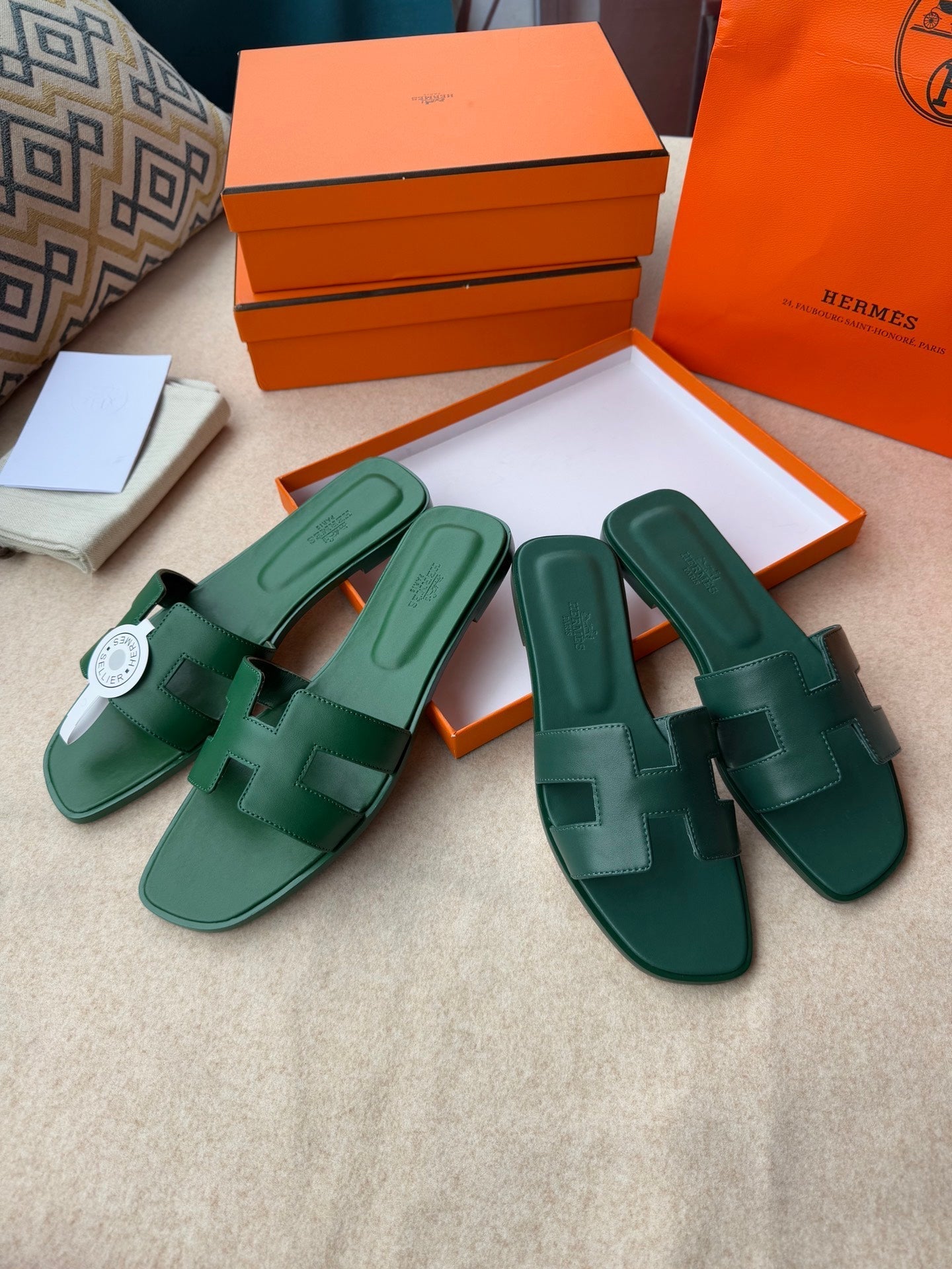 0RAN SANDALS IN FOREST GREEN CALFSKIN - 34