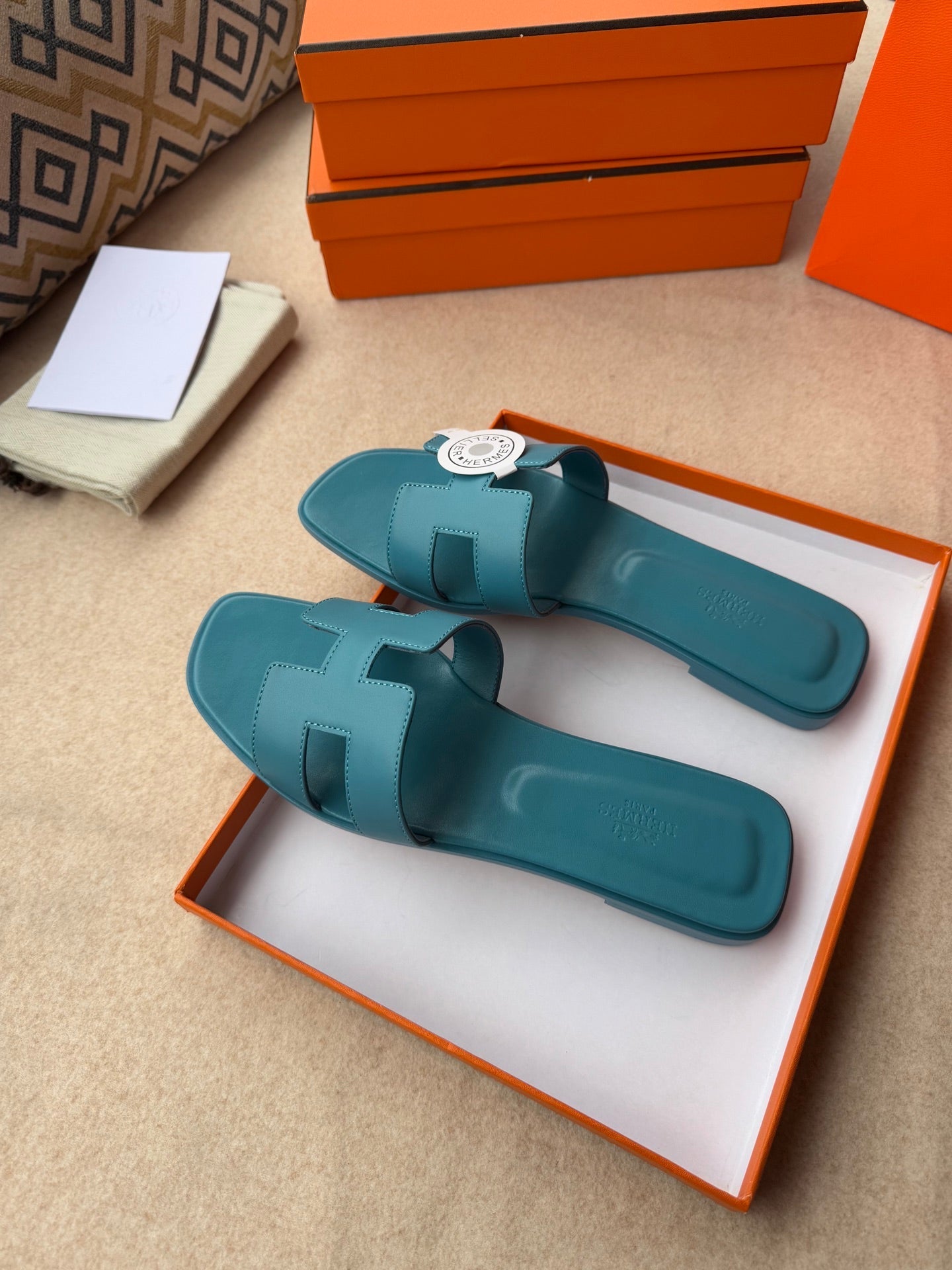 0RAN SANDALS IN SAPPHIRE BLUE CALFSKIN - 34