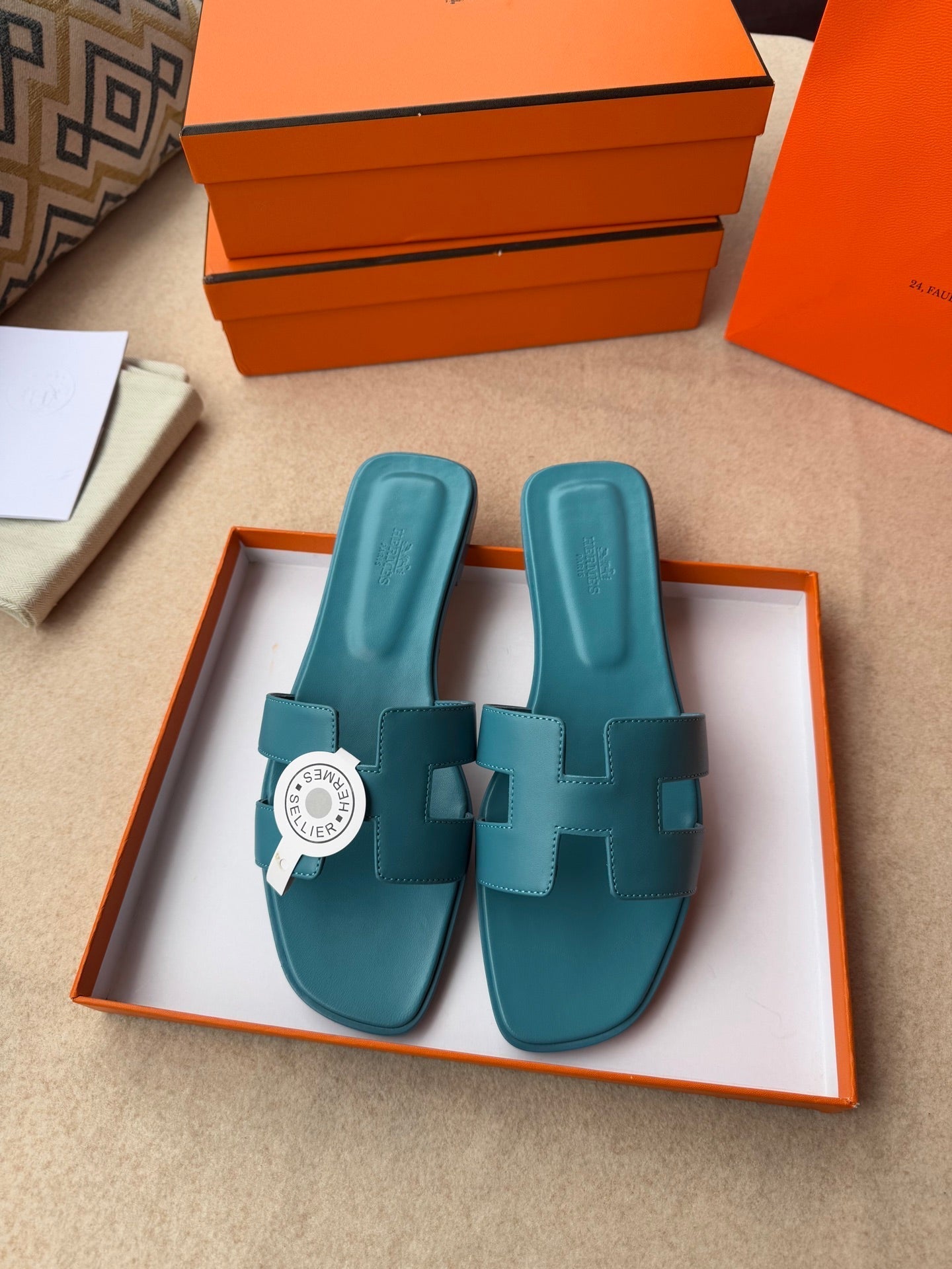 0RAN SANDALS IN SAPPHIRE BLUE CALFSKIN - 34