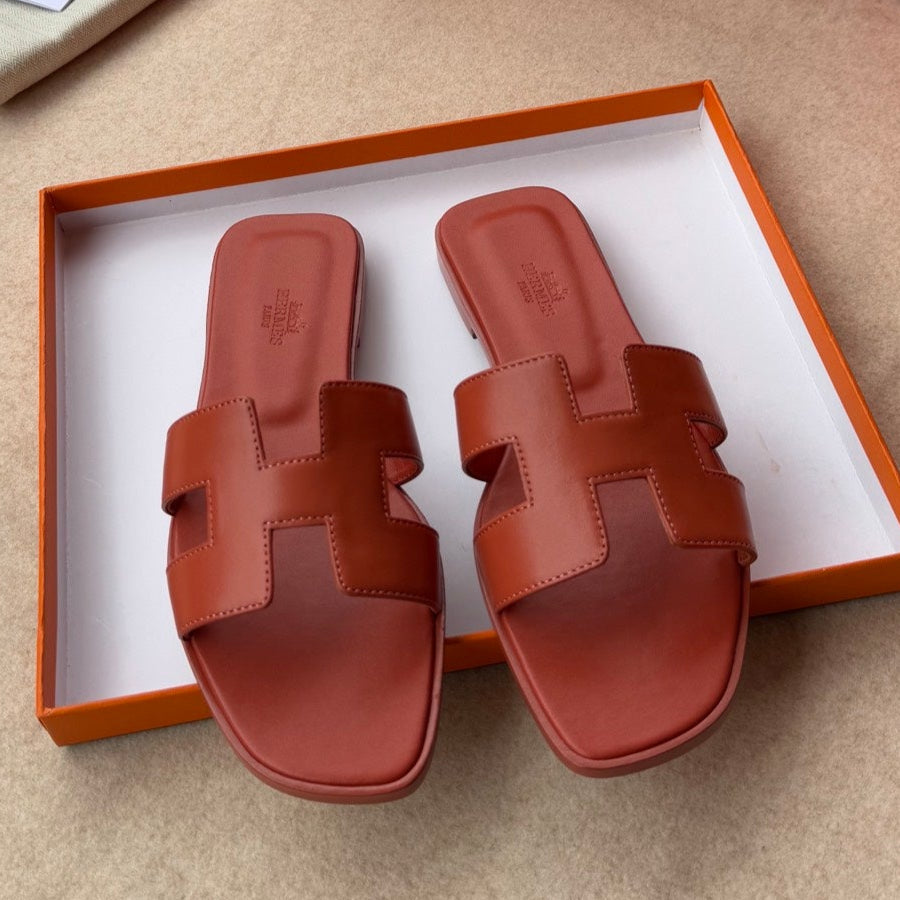 0RAN SANDALS IN GINGER ORANGE CALFSKIN - 34