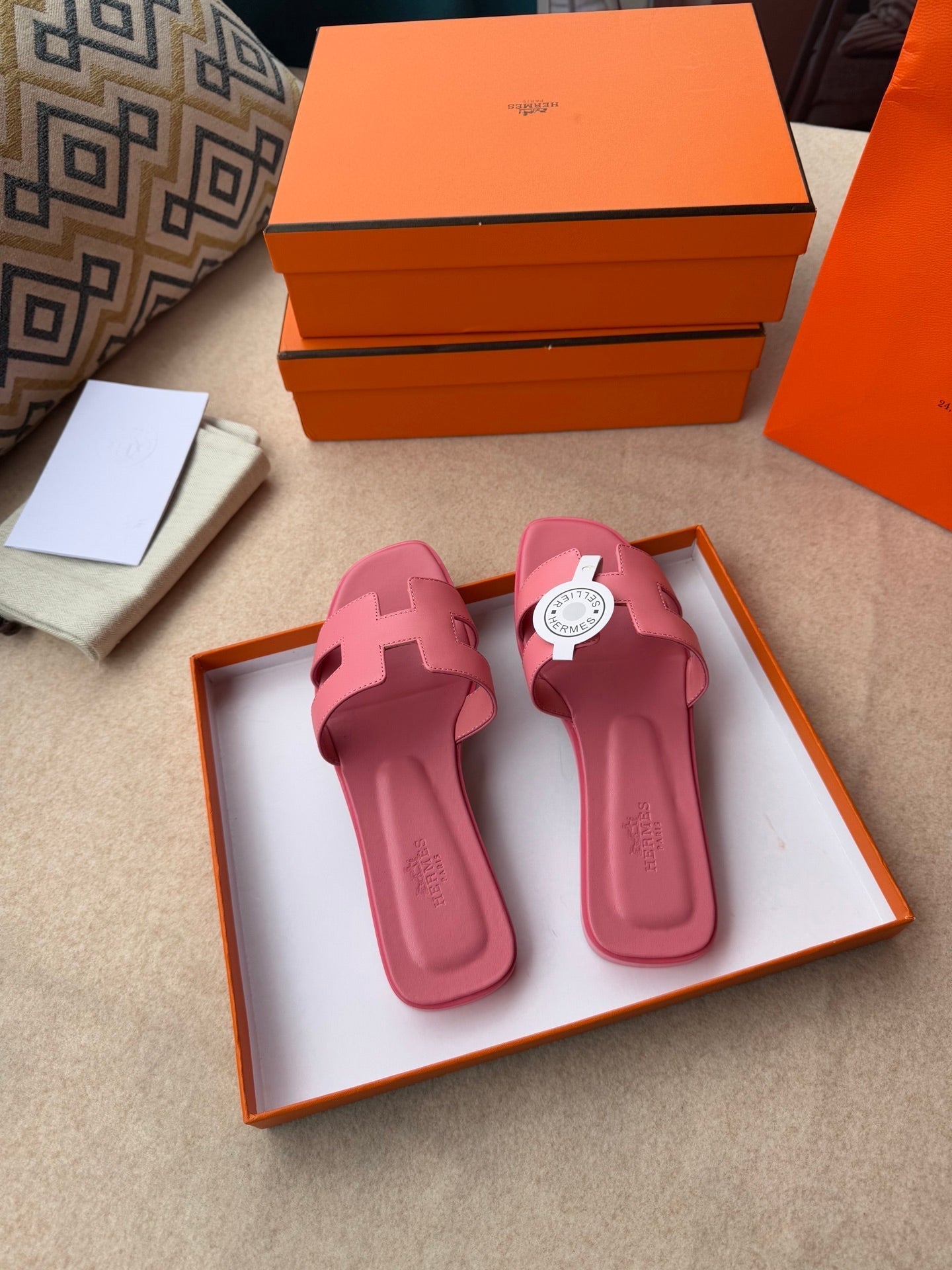 0RAN SANDALS IN ROSE PINK CALFSKIN - 34