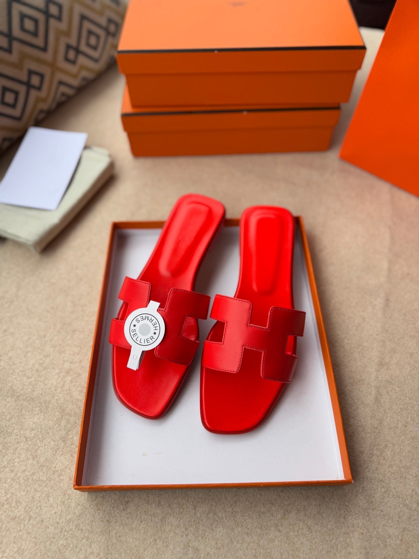 0RAN SANDALS IN CHERRY RED CALFSKIN - 34