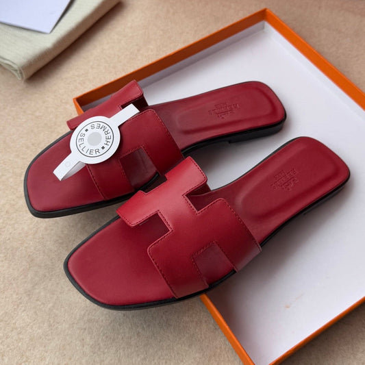 0RAN SANDALS IN JAM RED CALFSKIN - 34