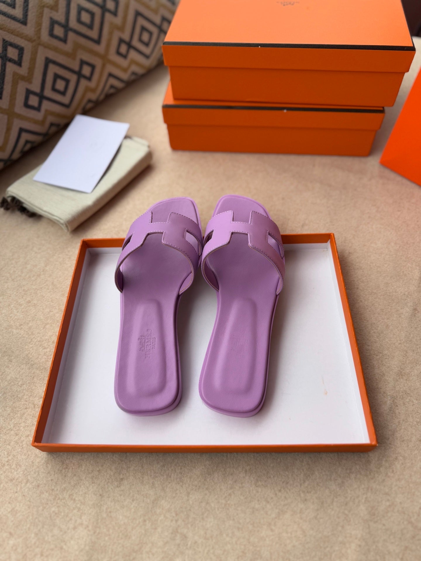 0RAN SANDALS IN LILAC PURPLE CALFSKIN - 34
