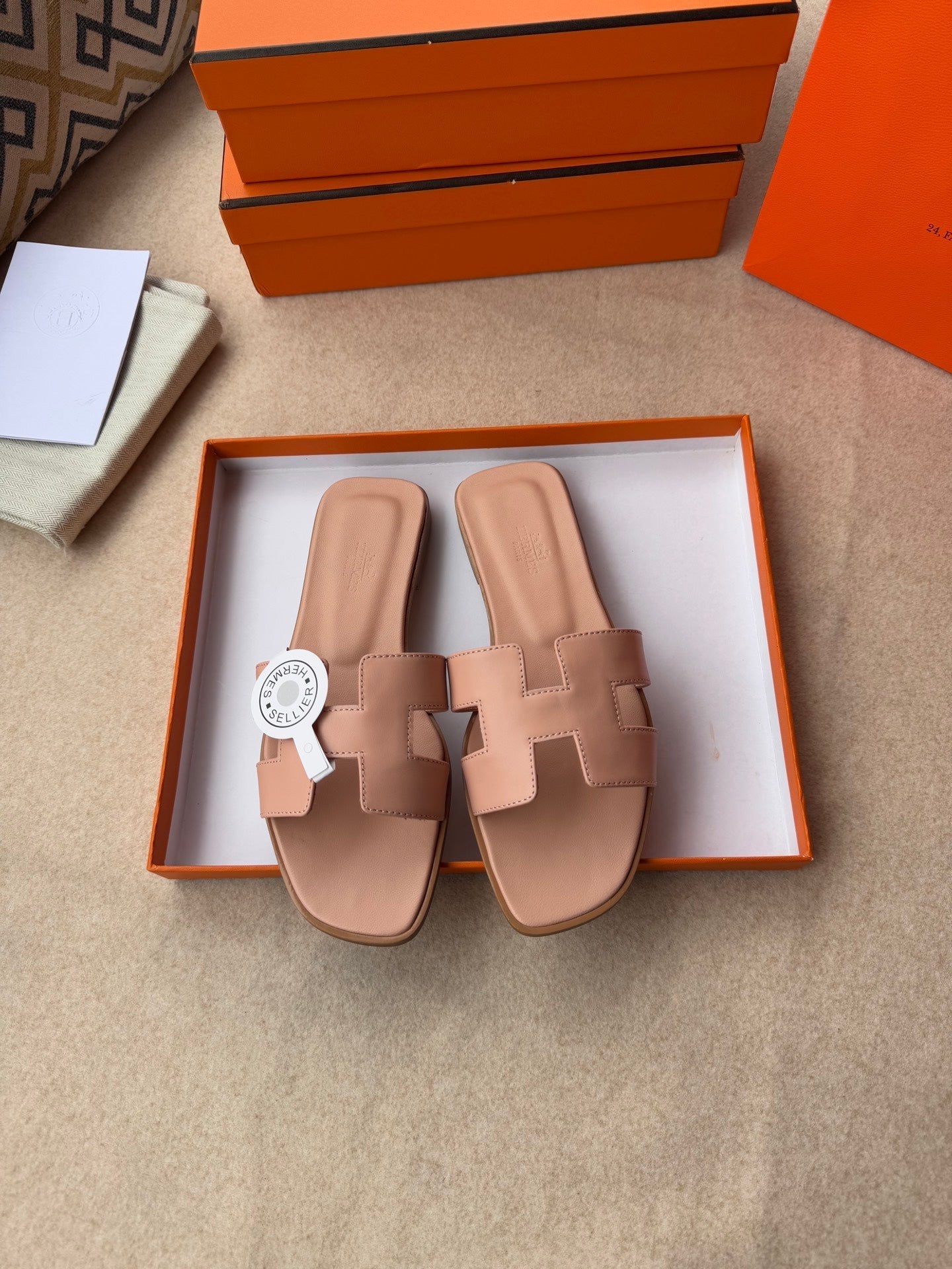 0RAN SANDALS IN PEACH PINK CALFSKIN - 34