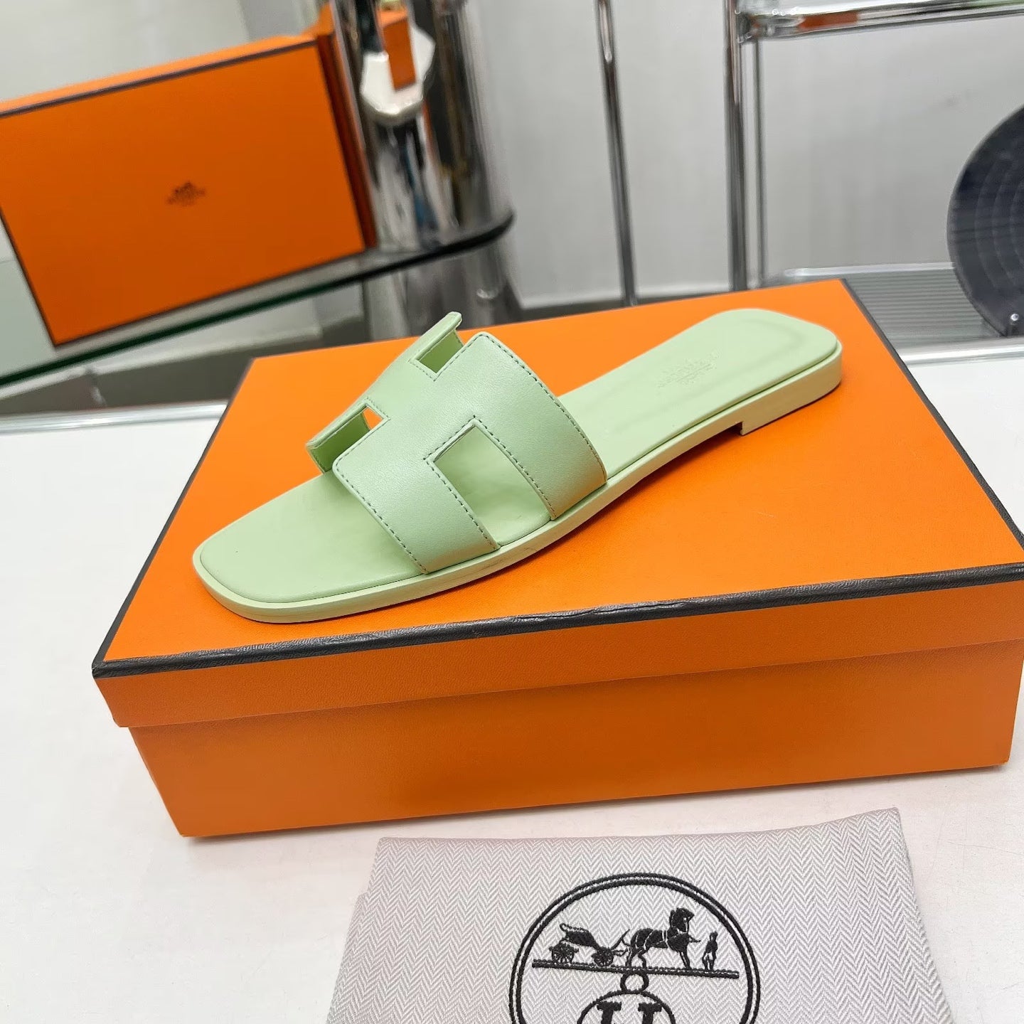 0RAN SANDALS IN GREEN PASTEL CALFSKIN - 34