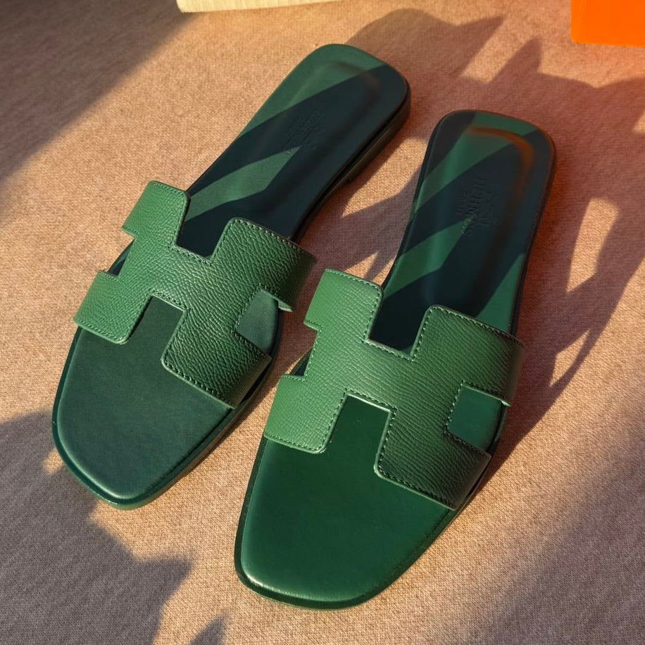 0RAN SANDALS IN HUNTER GREEN CALFSKIN - 34