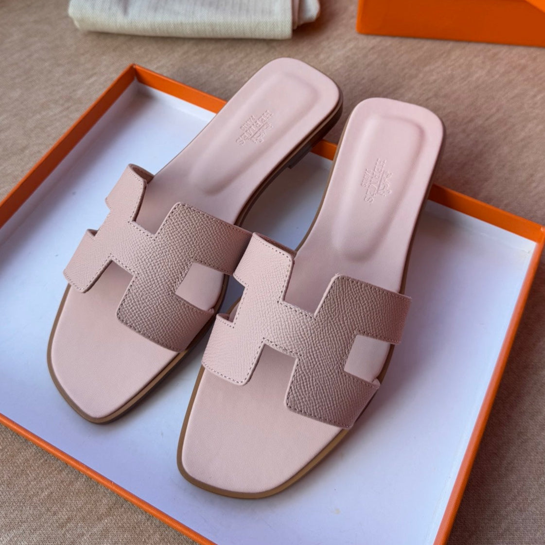 0RAN SANDALS IN PASTEL PINK CALFSKIN - 34