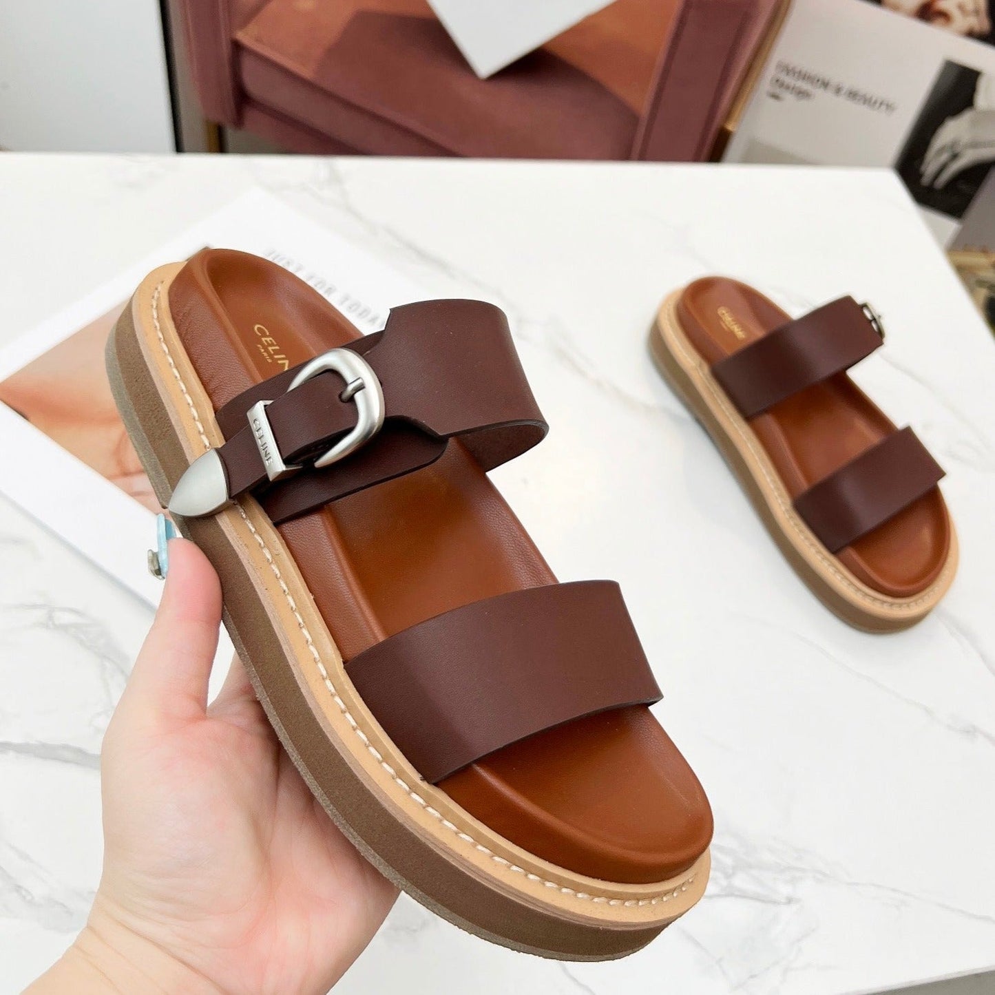TIPPI IN CALFSKIN - VEGETAL TANNING DARK BROWN - 35