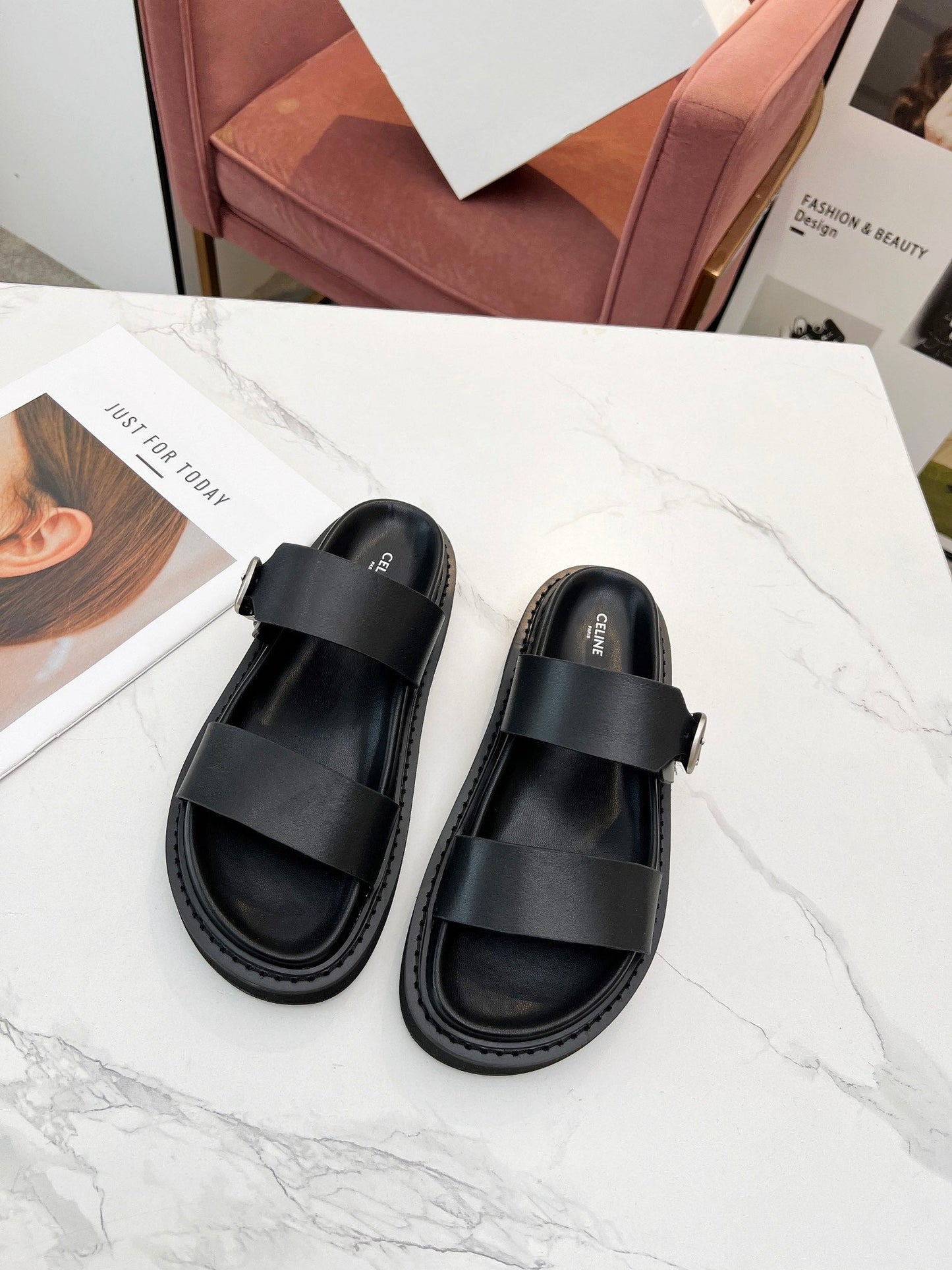 TWO-STRAP SANDALS IN BLACK CALFSKIN - 35