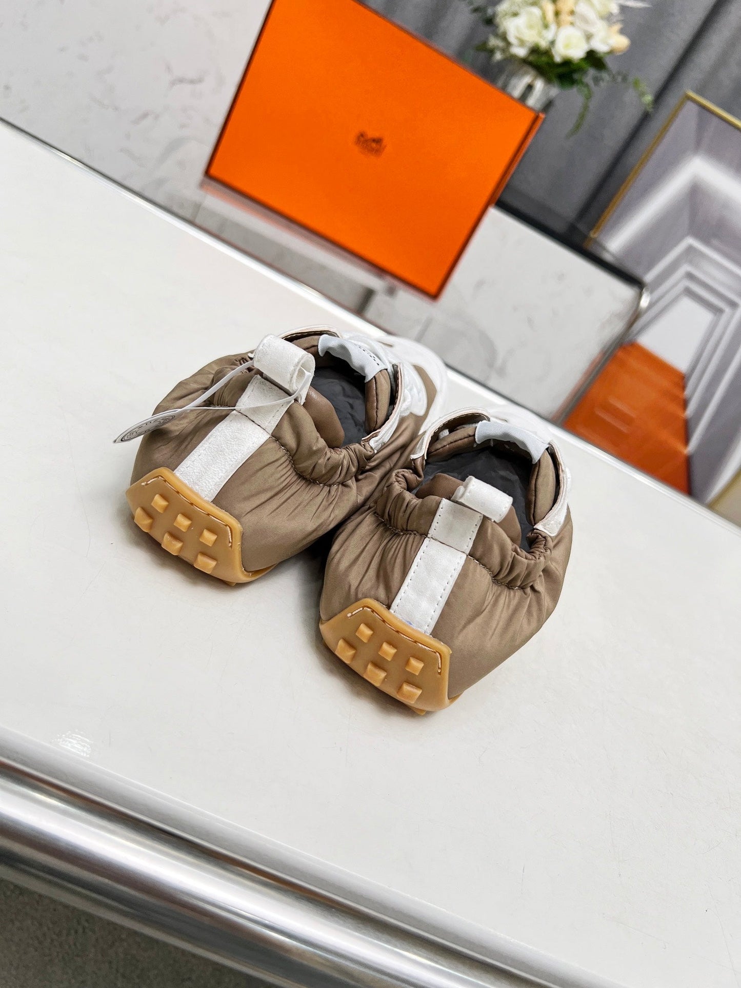 SKATEBOARD SHOES BROWN MIX WHITE SUEDE - 35