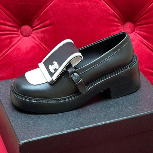 CC MOCCASIN LOAFER IN BLACK MIX WHITE LAMBSKIN - 35