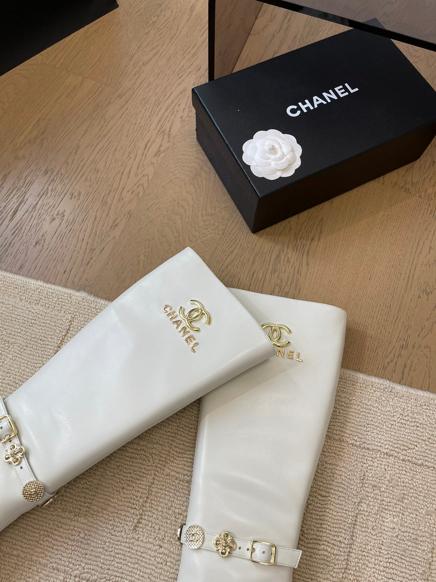 KNEE HIGH BOOTS IN WHITE MIX BLACK CALFSKIN - 35