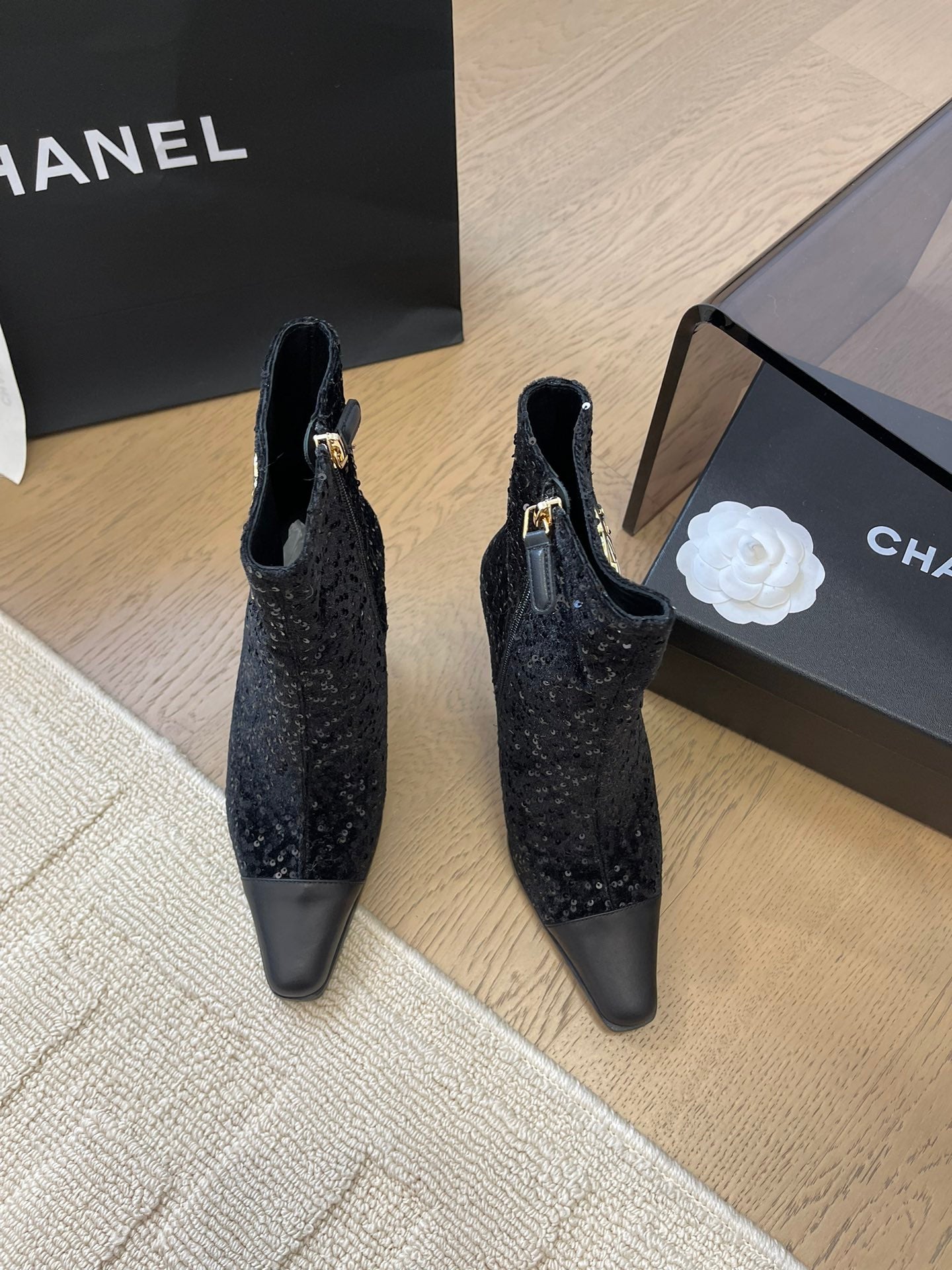 BONGADE BOOTS IN BLACK CALFSKIN AND SEQUINS - 35