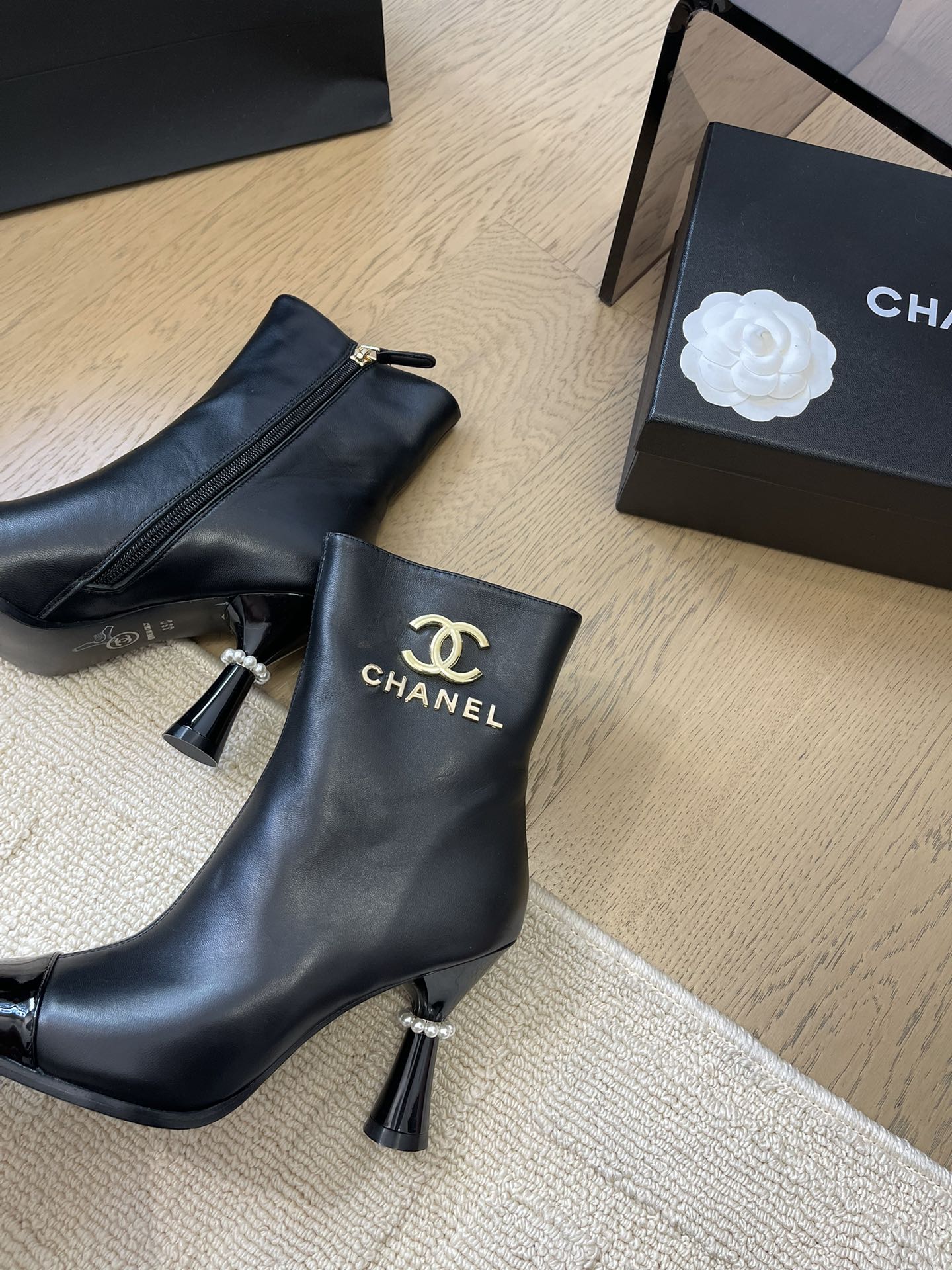 BONGADE BOOTS IN BLACK CALFSKIN - 35