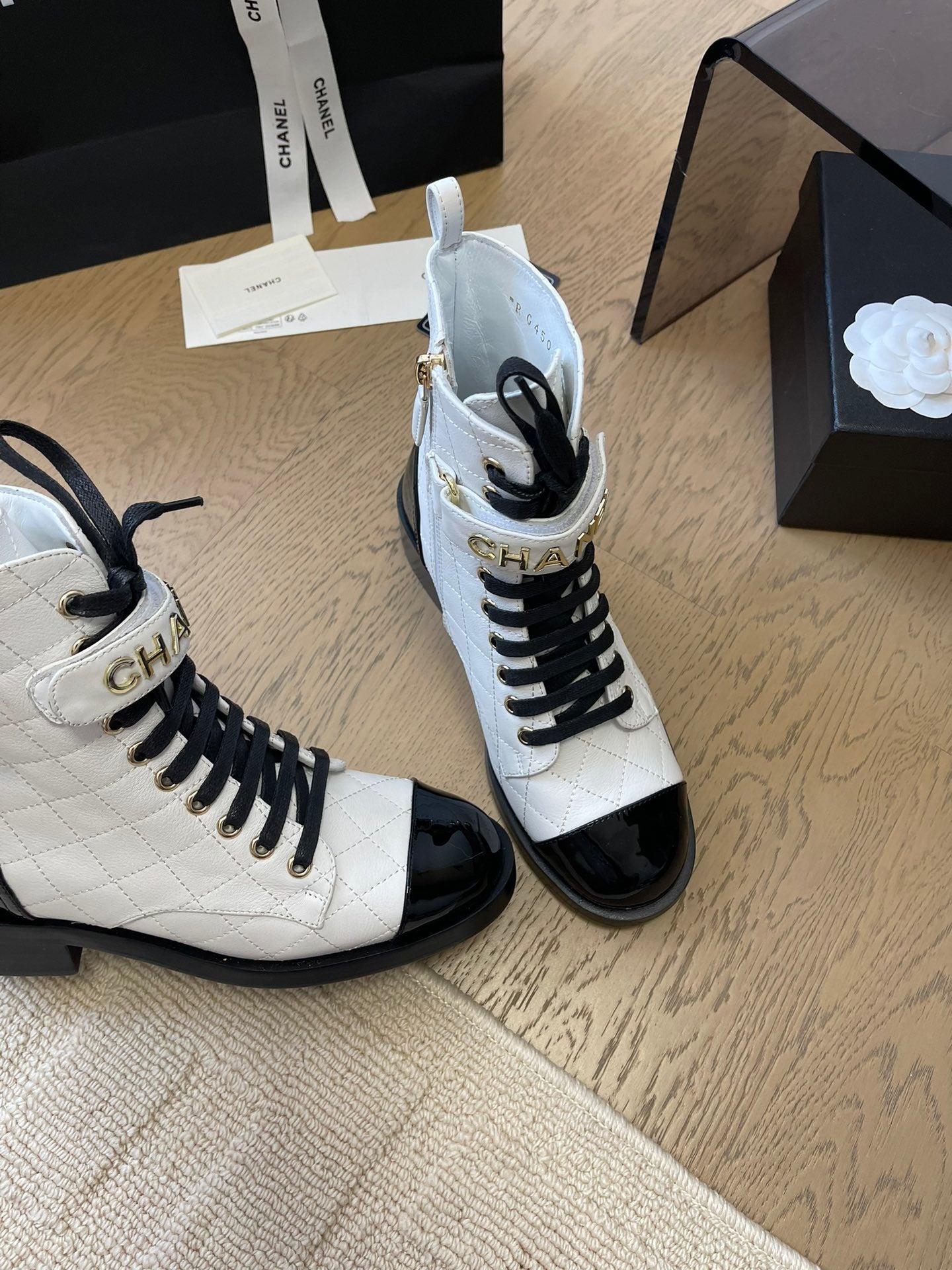 ALPHABET MARTIN BOOTS IN WHITE LAMBSKIN - 35