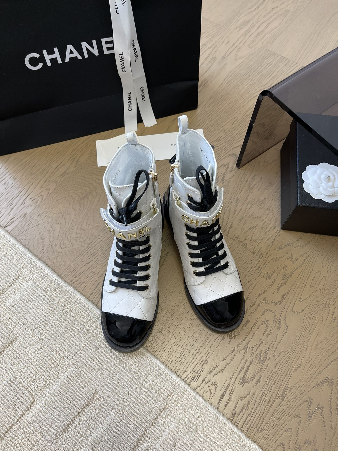 ALPHABET MARTIN BOOTS IN WHITE LAMBSKIN - 35