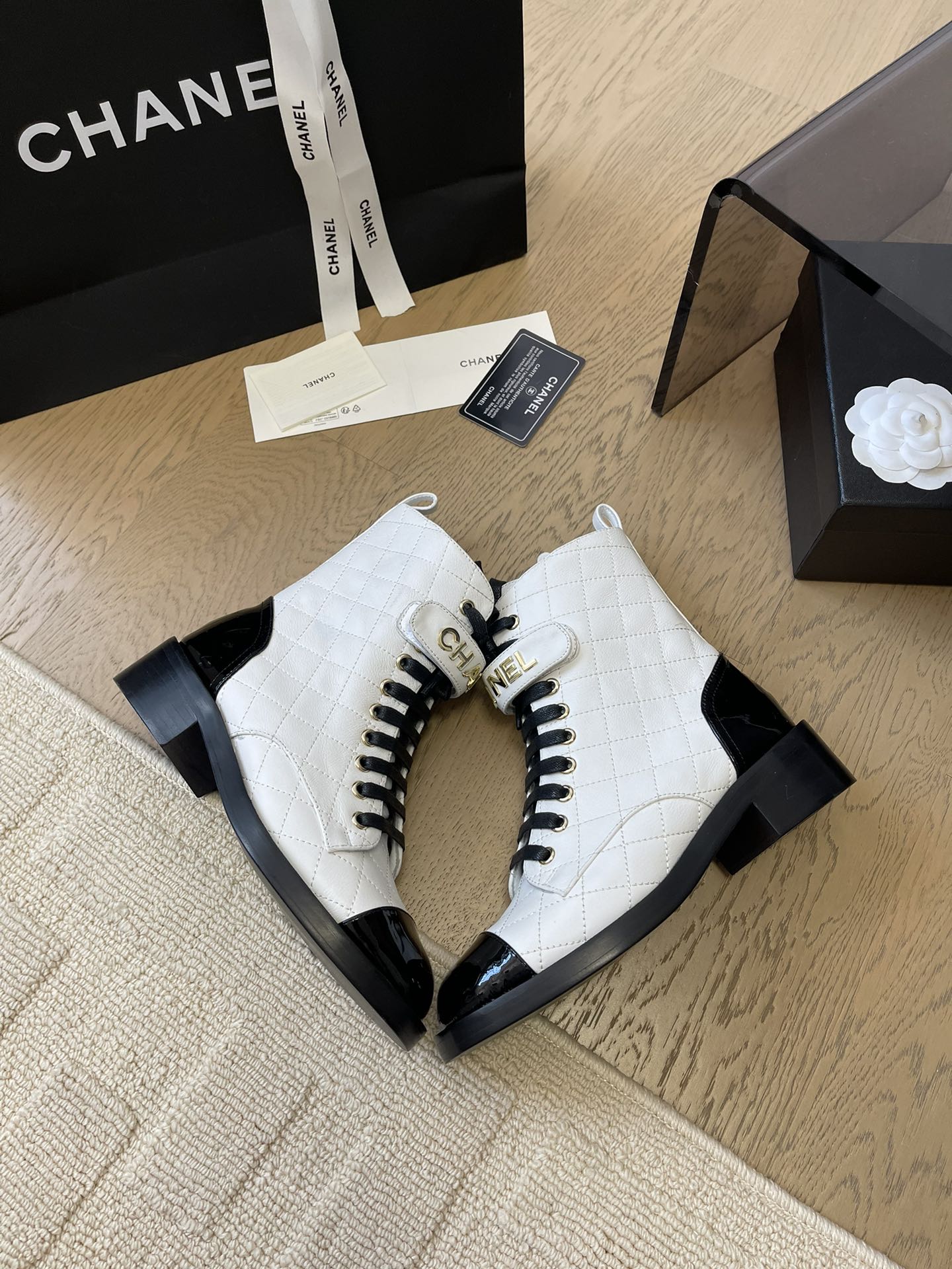 ALPHABET MARTIN BOOTS IN WHITE LAMBSKIN - 35