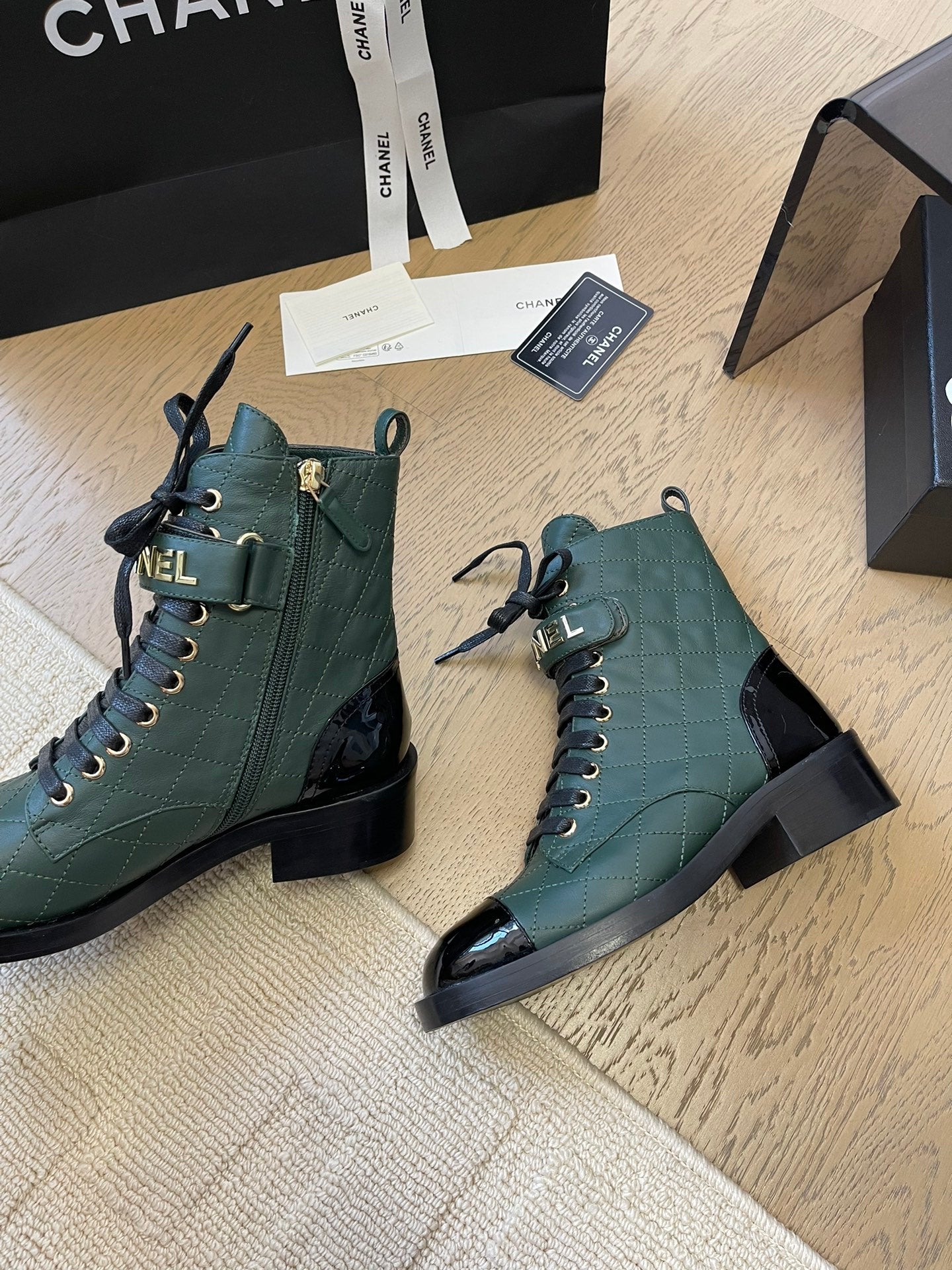 ALPHABET MARTIN BOOTS IN FOREST GREEN LAMBSKIN - 35