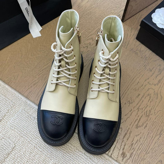 ANKLE BOOTS IN PEARL GRAY MIX BLACK CALFSKIN - 35