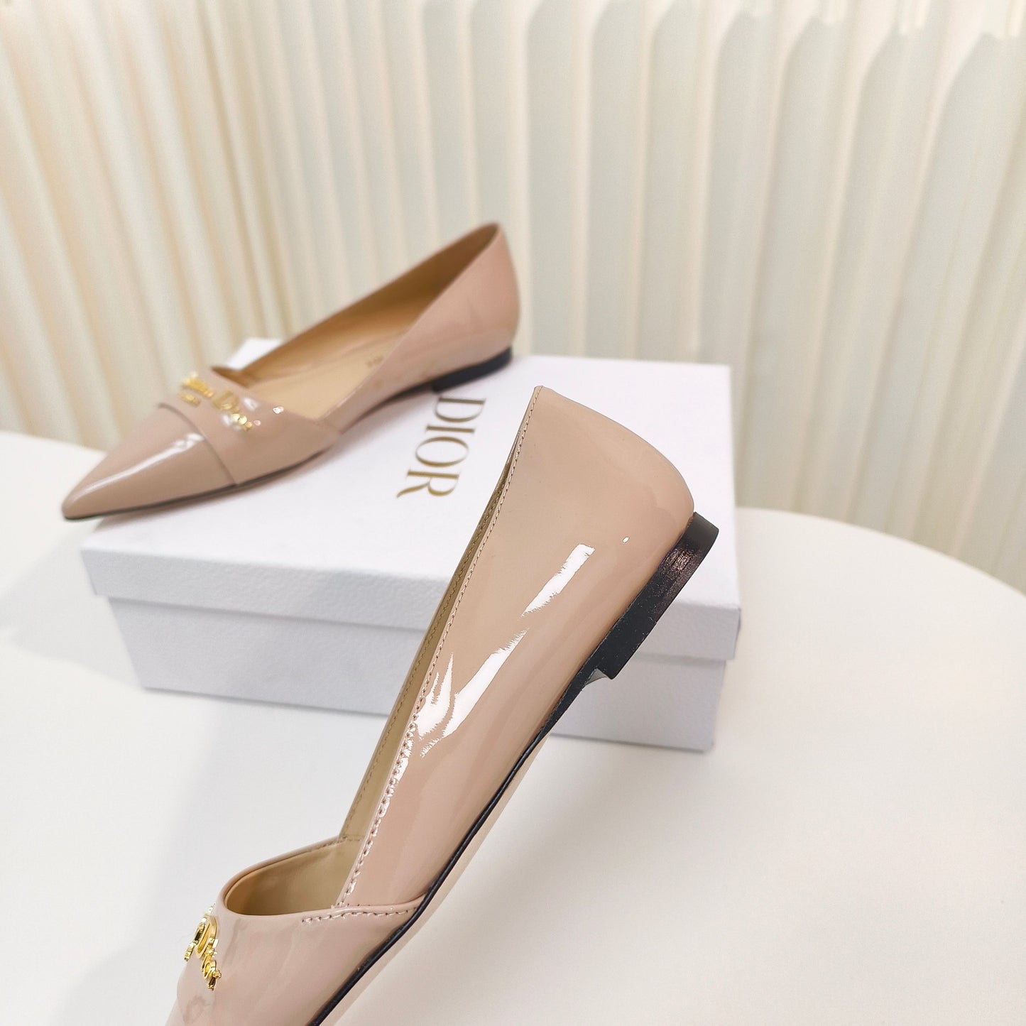 DIOR POINTED BALLET FLATS 25S IN BEIGE GLOSSY LEATHER WITH GOLD HARDWARE - 34