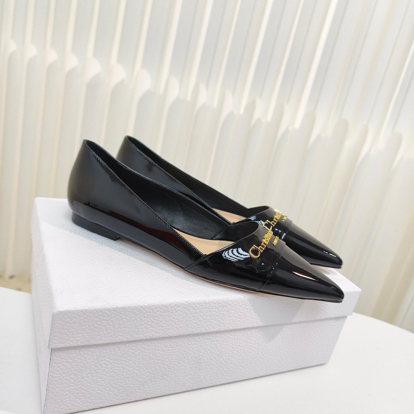 DIOR POINTED BALLET FLATS 25S IN BLACK GLOSSY LEATHER WITH GOLD HARDWARE - 34
