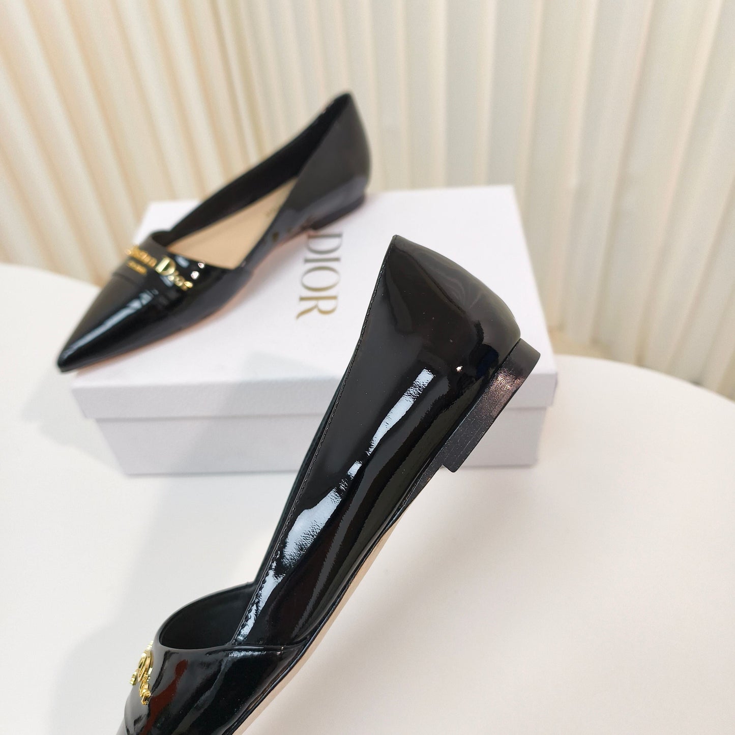 DIOR POINTED BALLET FLATS 25S IN BLACK GLOSSY LEATHER WITH GOLD HARDWARE - 34