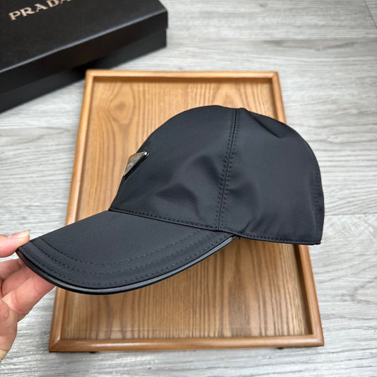 БЕЙСБОЛКА З ЧОРНОГО RE-NYLON 214514