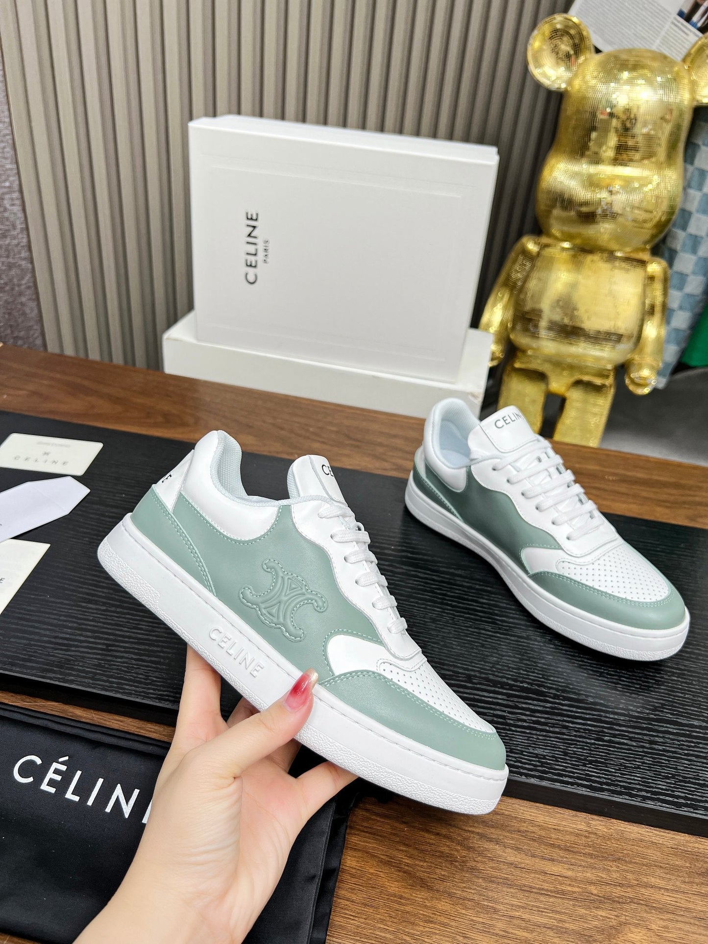 SNEAKER WITH TRIOMPHE IN WHITE MIX PEWTER GREEN CALFSKIN - 35