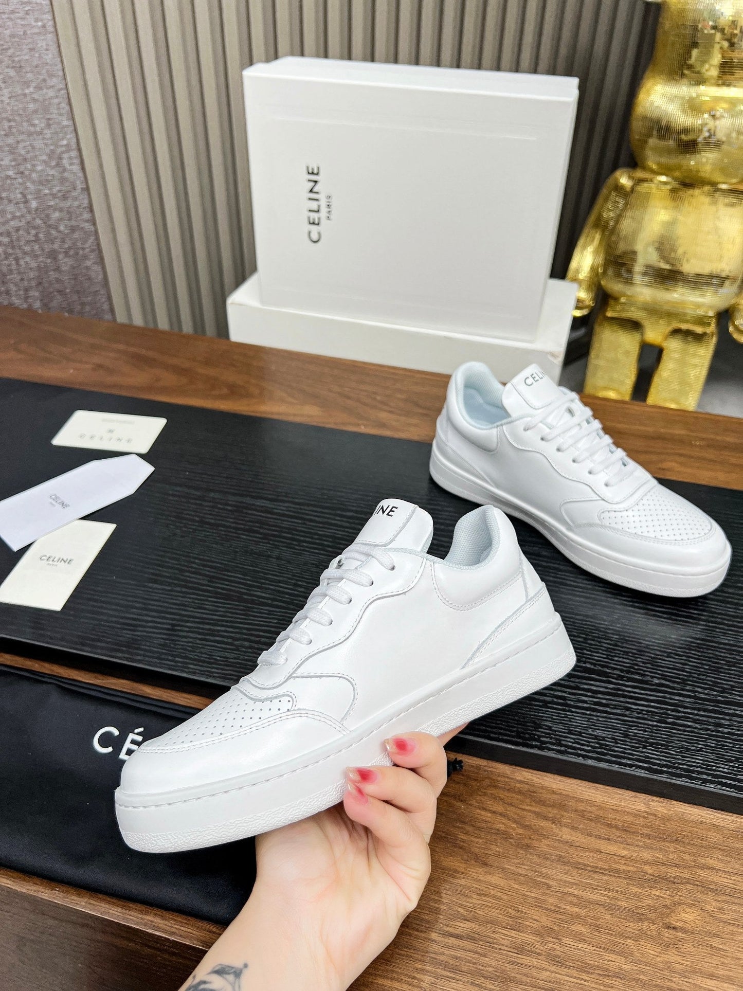 SNEAKER WITH TRIOMPHE IN WHITE CALFSKIN - 35