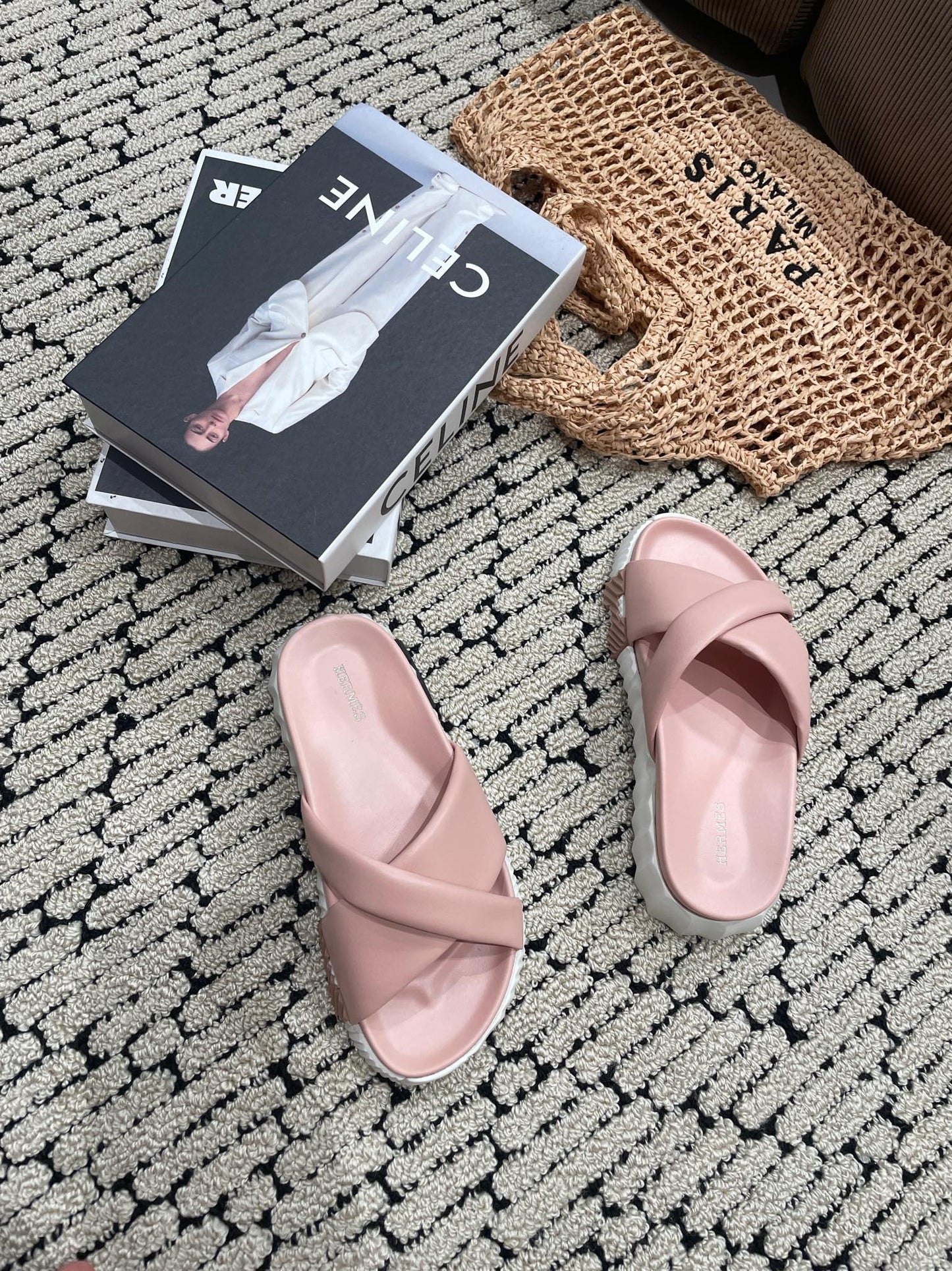 INFRA SANDAL LIGHT PINK CALFSKIN - 35