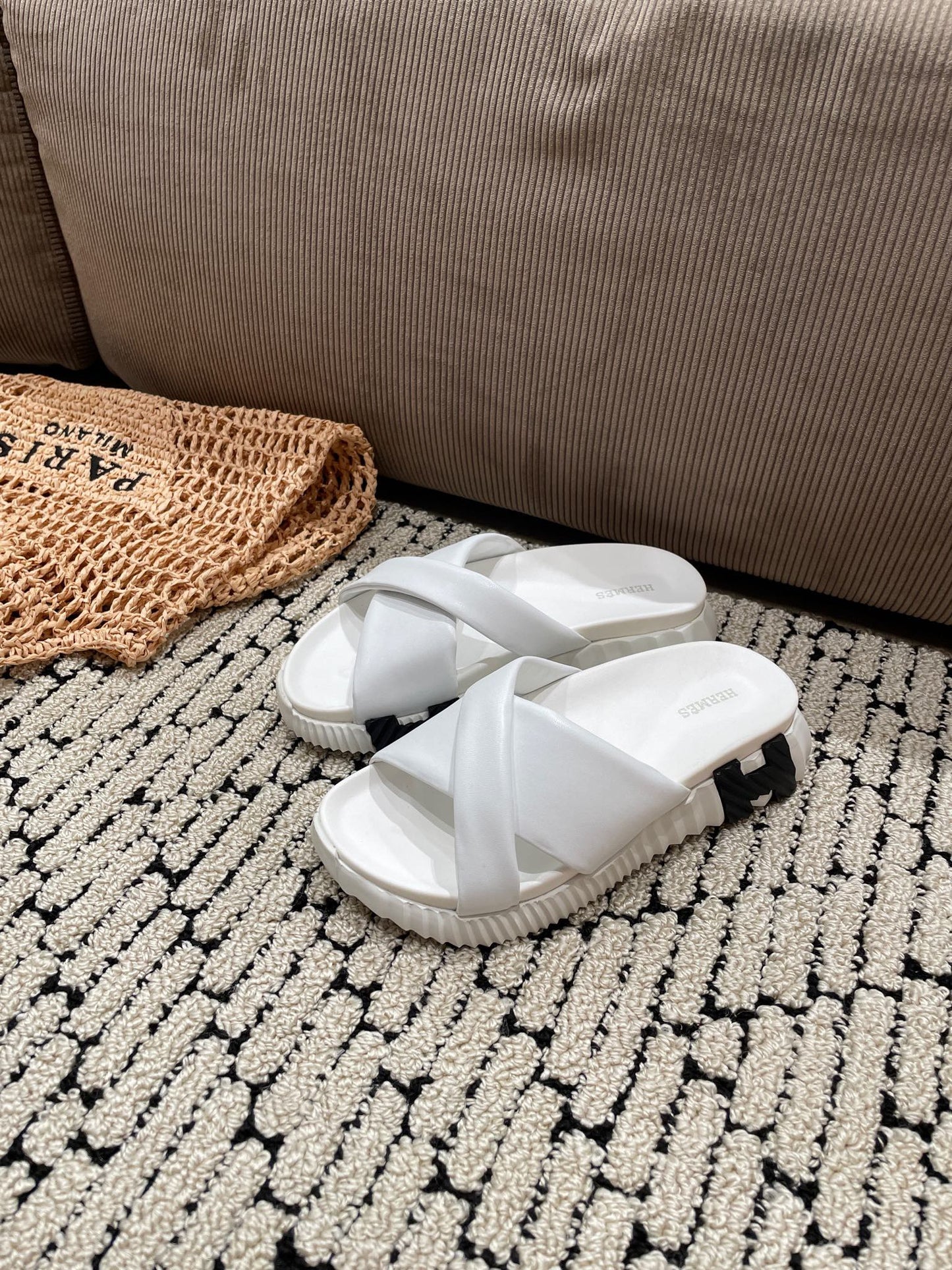 INFRA SANDAL WHITE CALFSKIN - 35