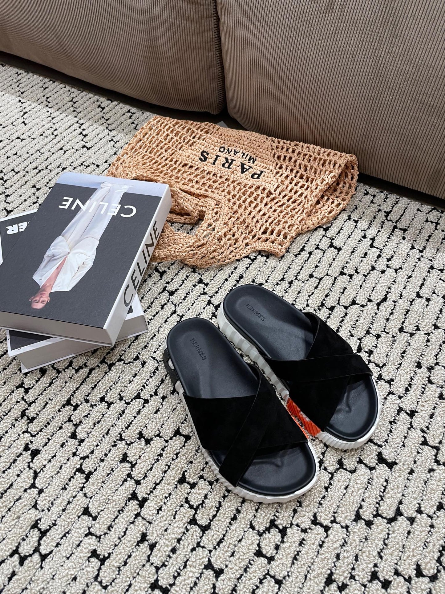 INFRA SANDAL BLACK SUEDE - 35