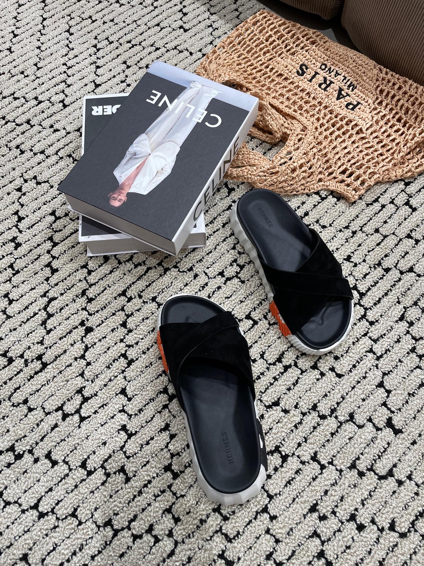 INFRA SANDAL BLACK SUEDE - 35