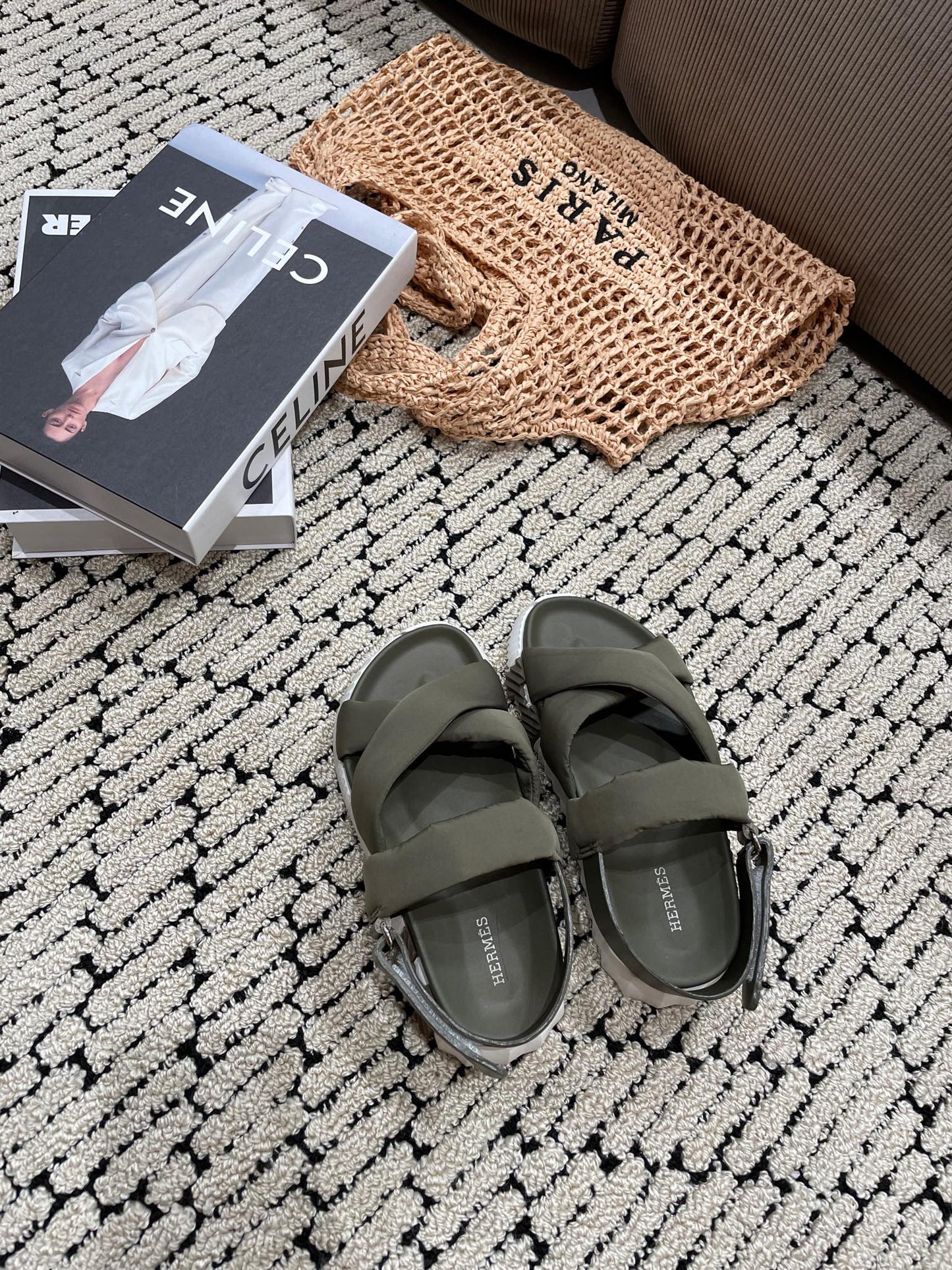 ELECTRIC SANDAL SHADOW CALFSKIN - 35