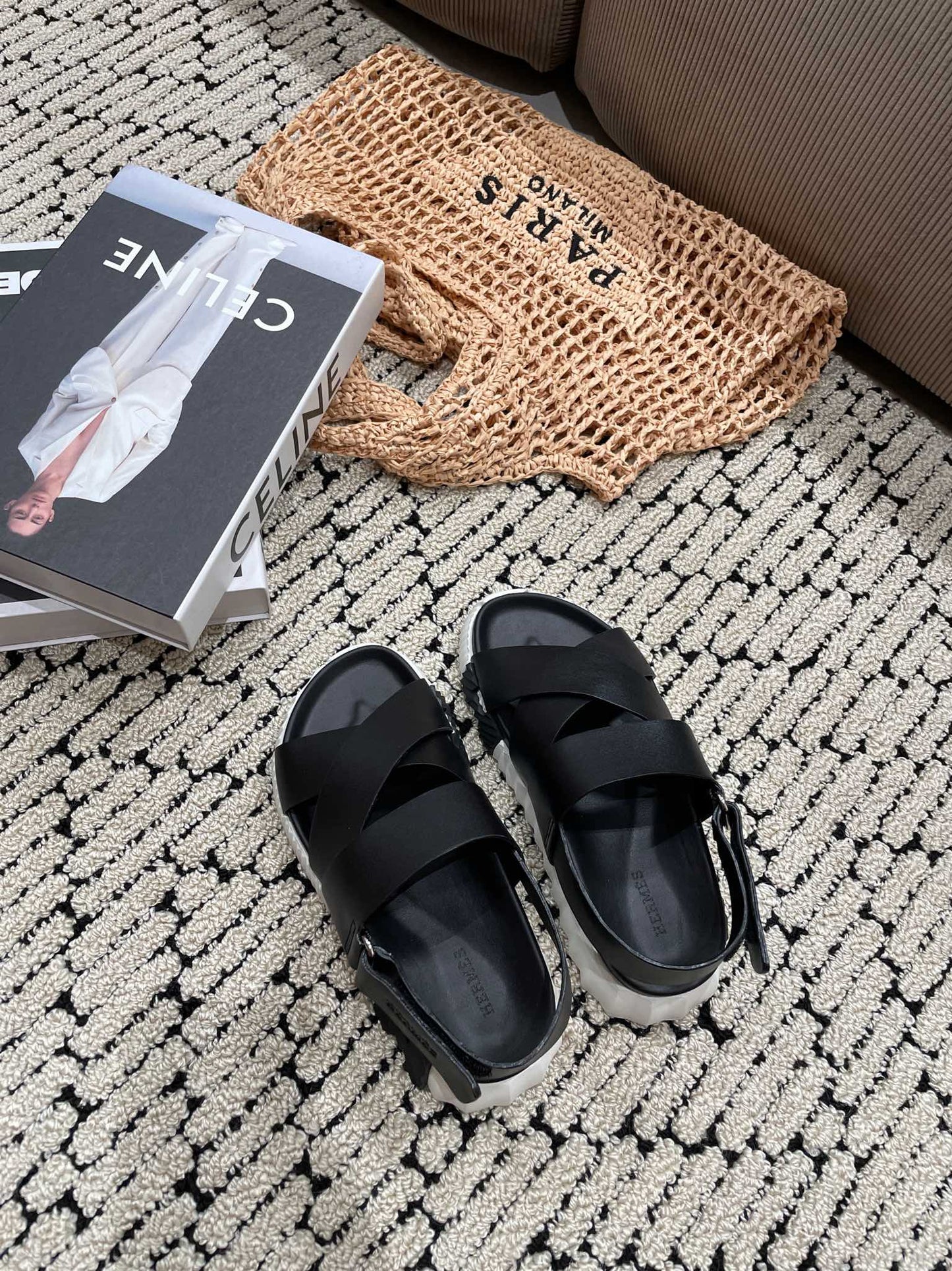 ELECTRIC SANDAL BLACK CALFSKIN - 35