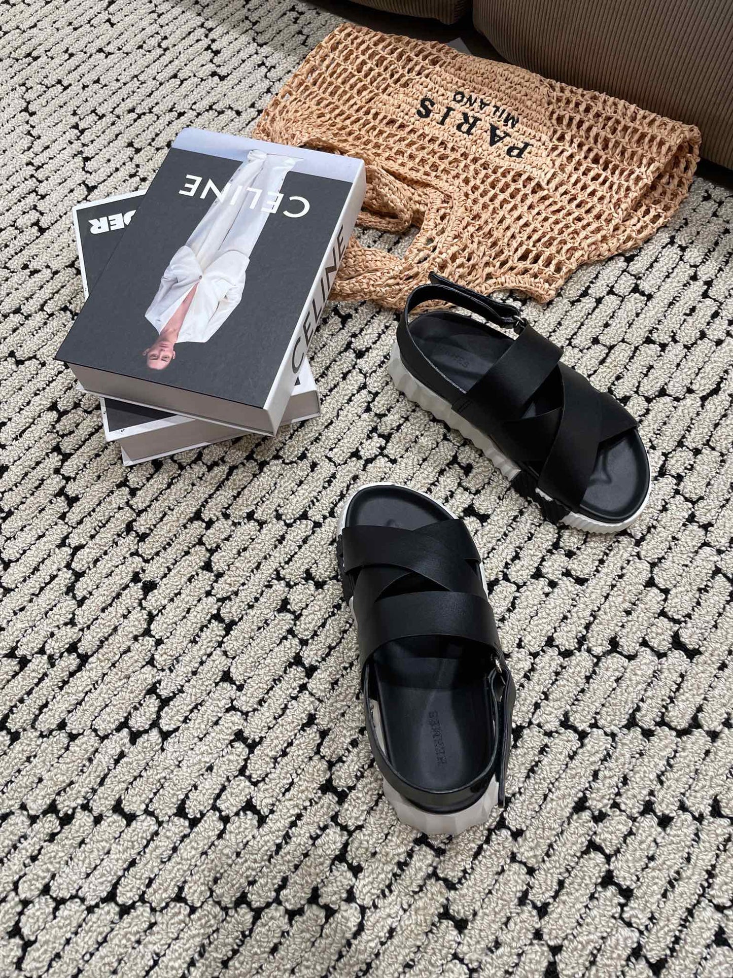 ELECTRIC SANDAL BLACK CALFSKIN - 35