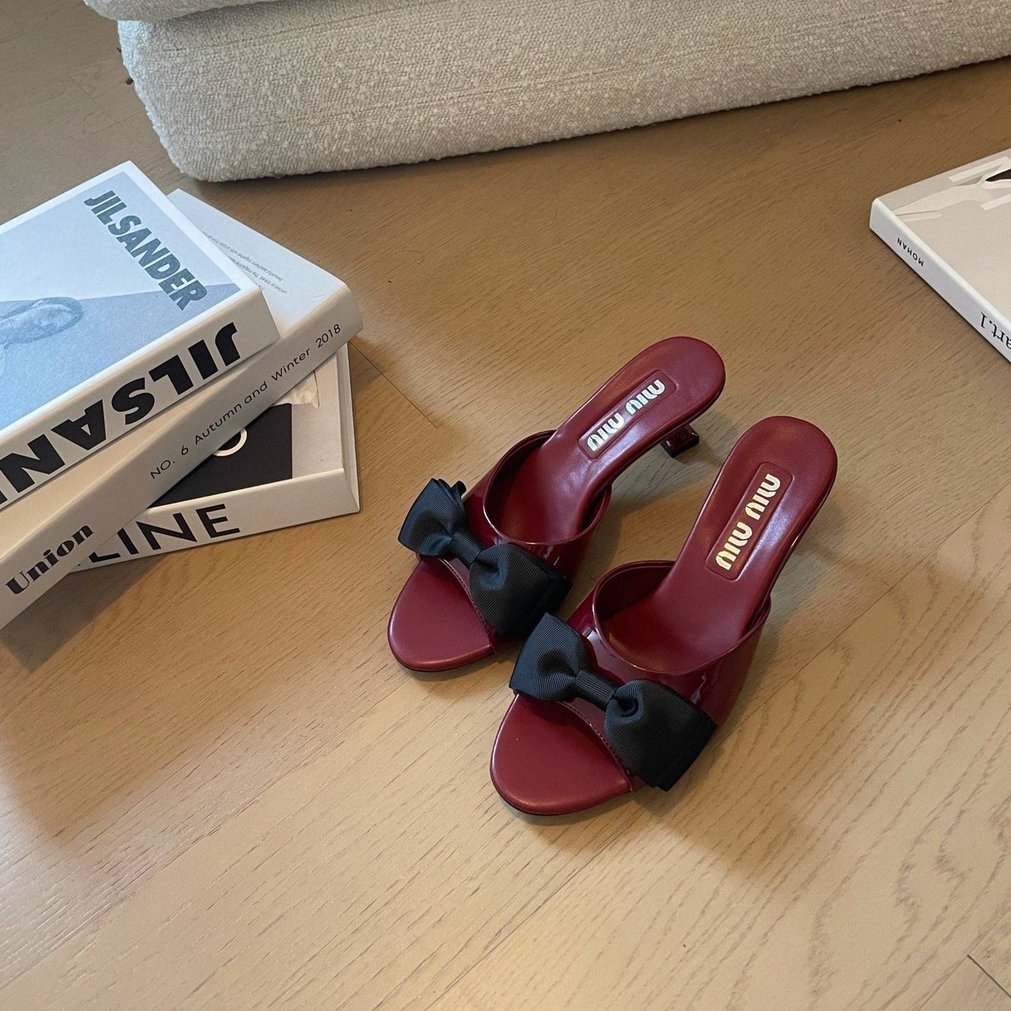 Ruby Mid - Heels With Black Bow Calfskin - 35