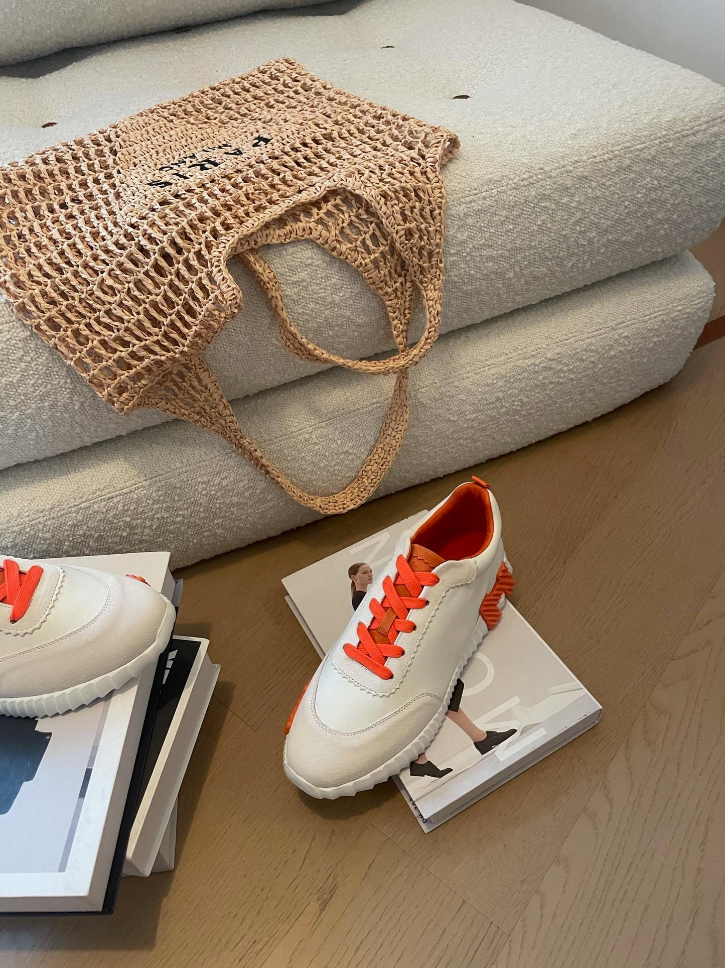 BOUNCING SNEAKERS WHITE CALFSKIN WITH ORANGE LACES - 35