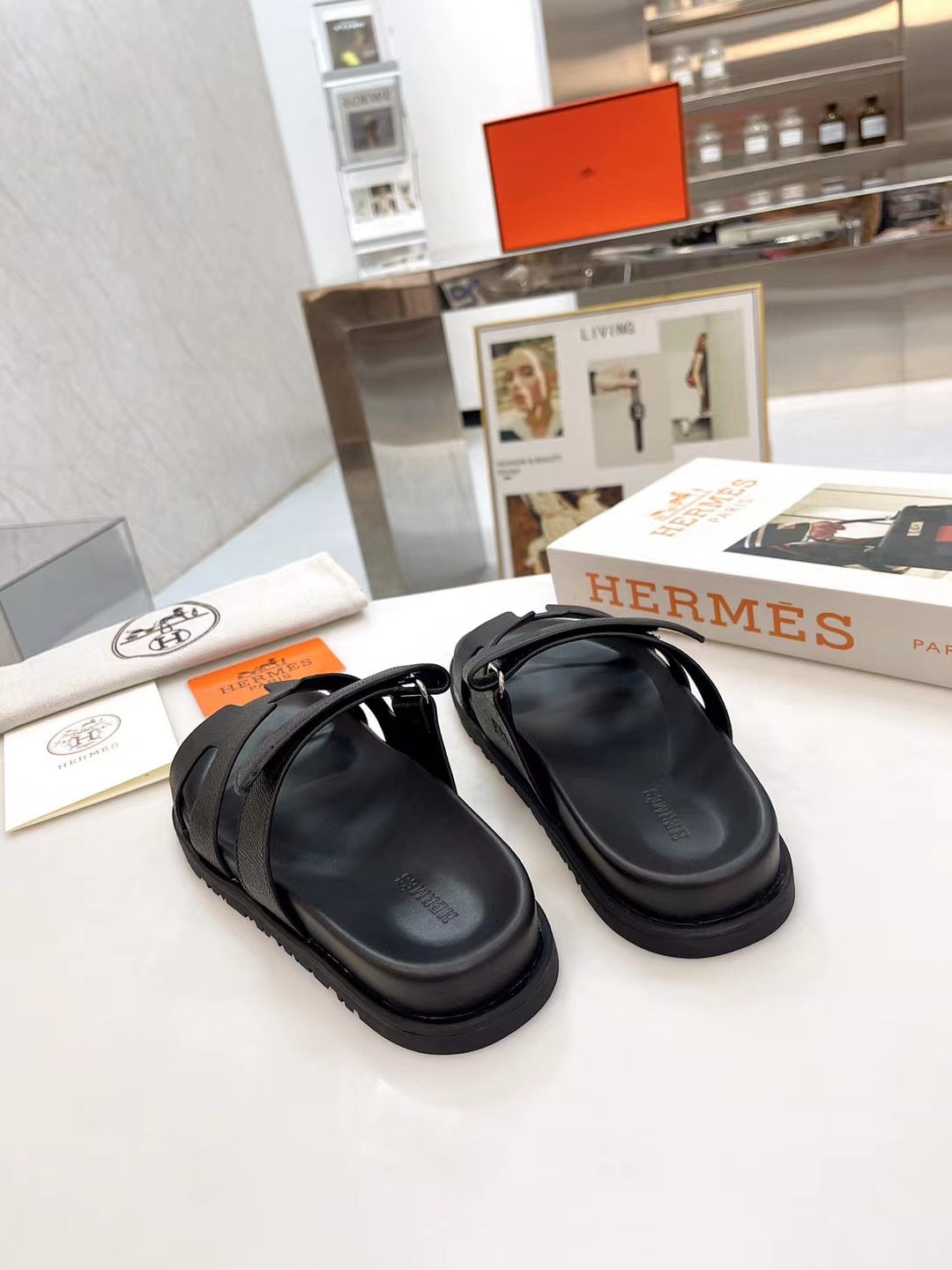 CHYPRE SANDAL IN BLACK CALFSKIN 186752 - 35